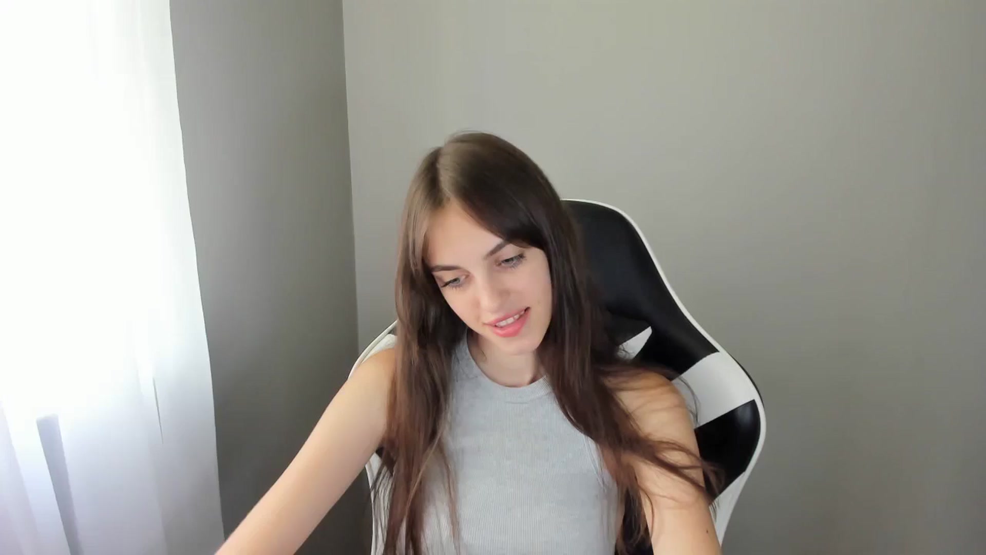 Gallery image thumbnail from Dashamoxy's myfreecams stream on, 07/17/2025, 12:20 image 9 of 20