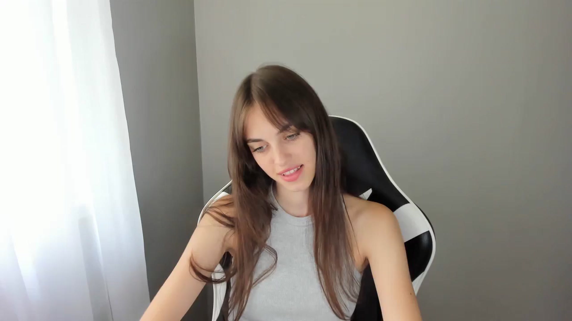 Gallery image thumbnail from Dashamoxy's myfreecams stream on, 07/17/2025, 12:20 image 1 of 20