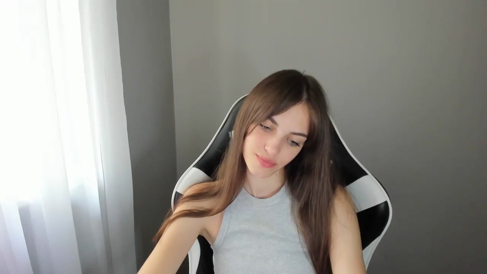 Gallery image thumbnail from Dashamoxy's myfreecams stream on, 07/17/2025, 13:15 image 19 of 20