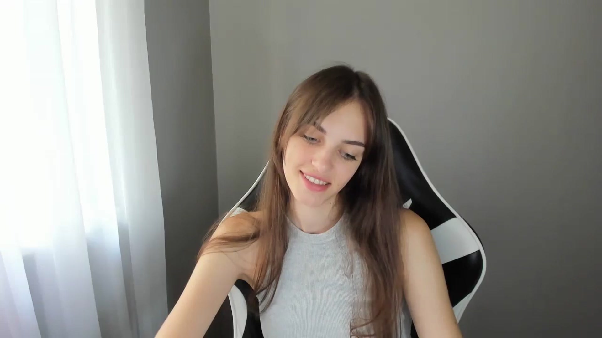 Gallery image thumbnail from Dashamoxy's myfreecams stream on, 07/17/2025, 13:15 image 3 of 20