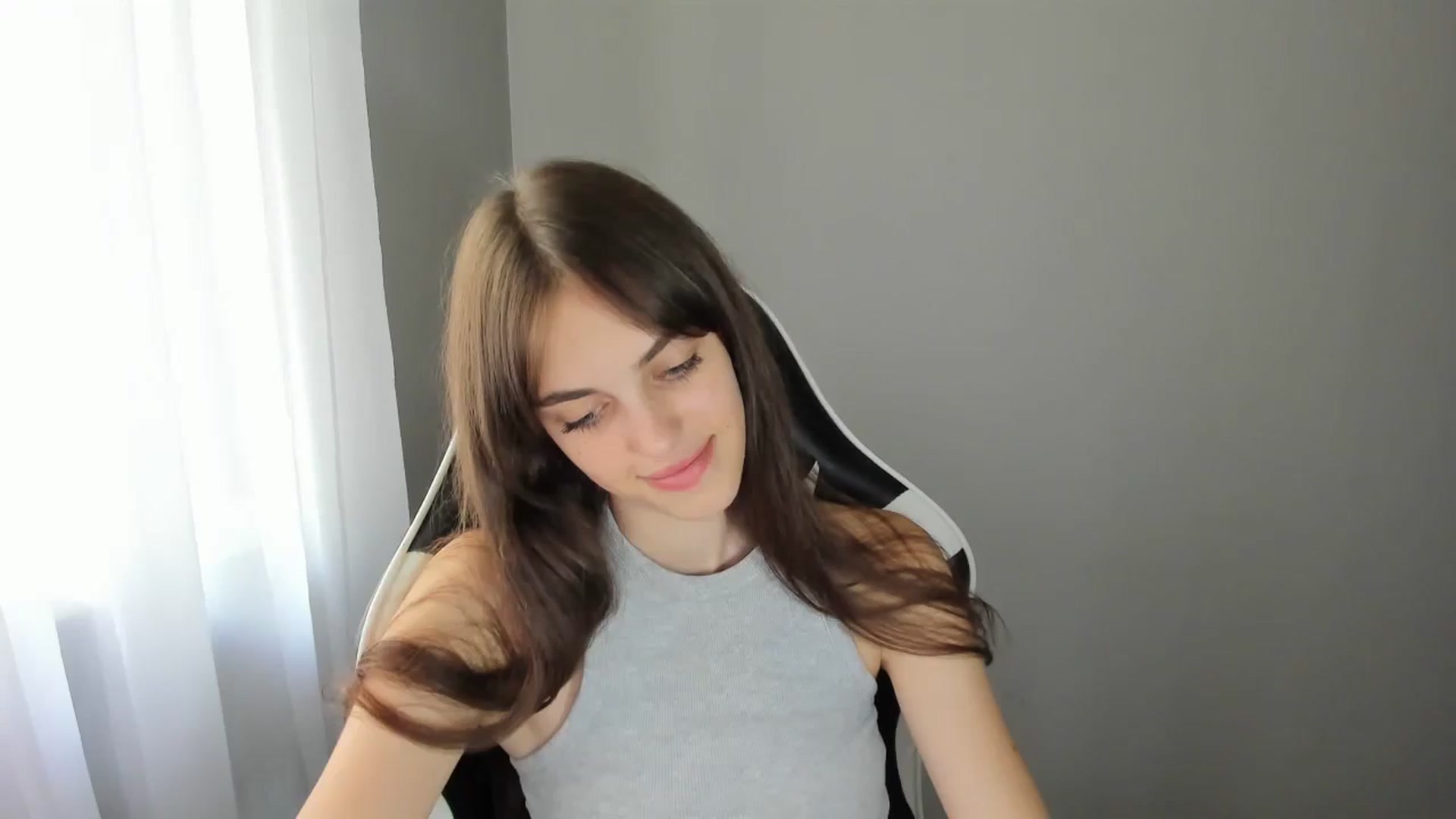 Gallery image thumbnail from Dashamoxy's myfreecams stream on, 07/17/2025, 13:15 image 8 of 20