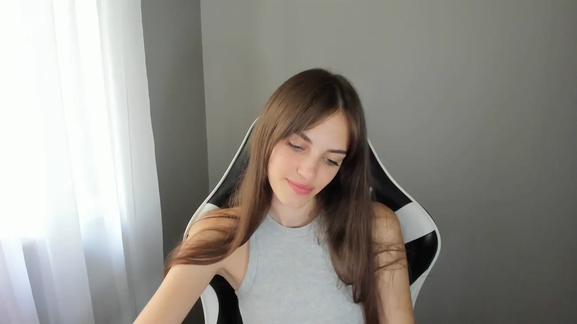 Gallery image thumbnail from Dashamoxy's myfreecams stream on, 07/17/2025, 13:15 image 10 of 20