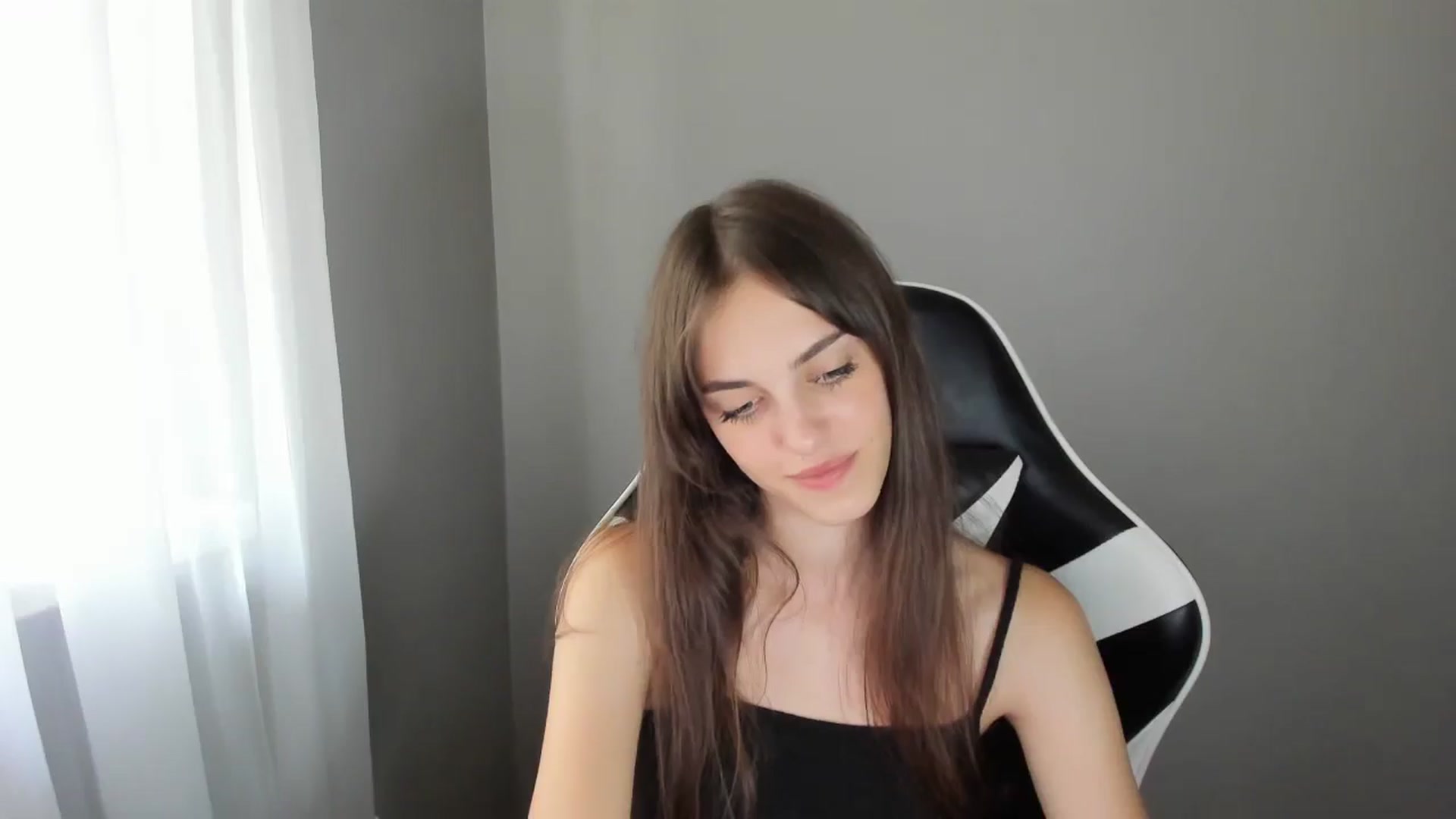 Gallery image thumbnail from Dashamoxy's myfreecams stream on, 07/18/2025, 12:31 image 16 of 20