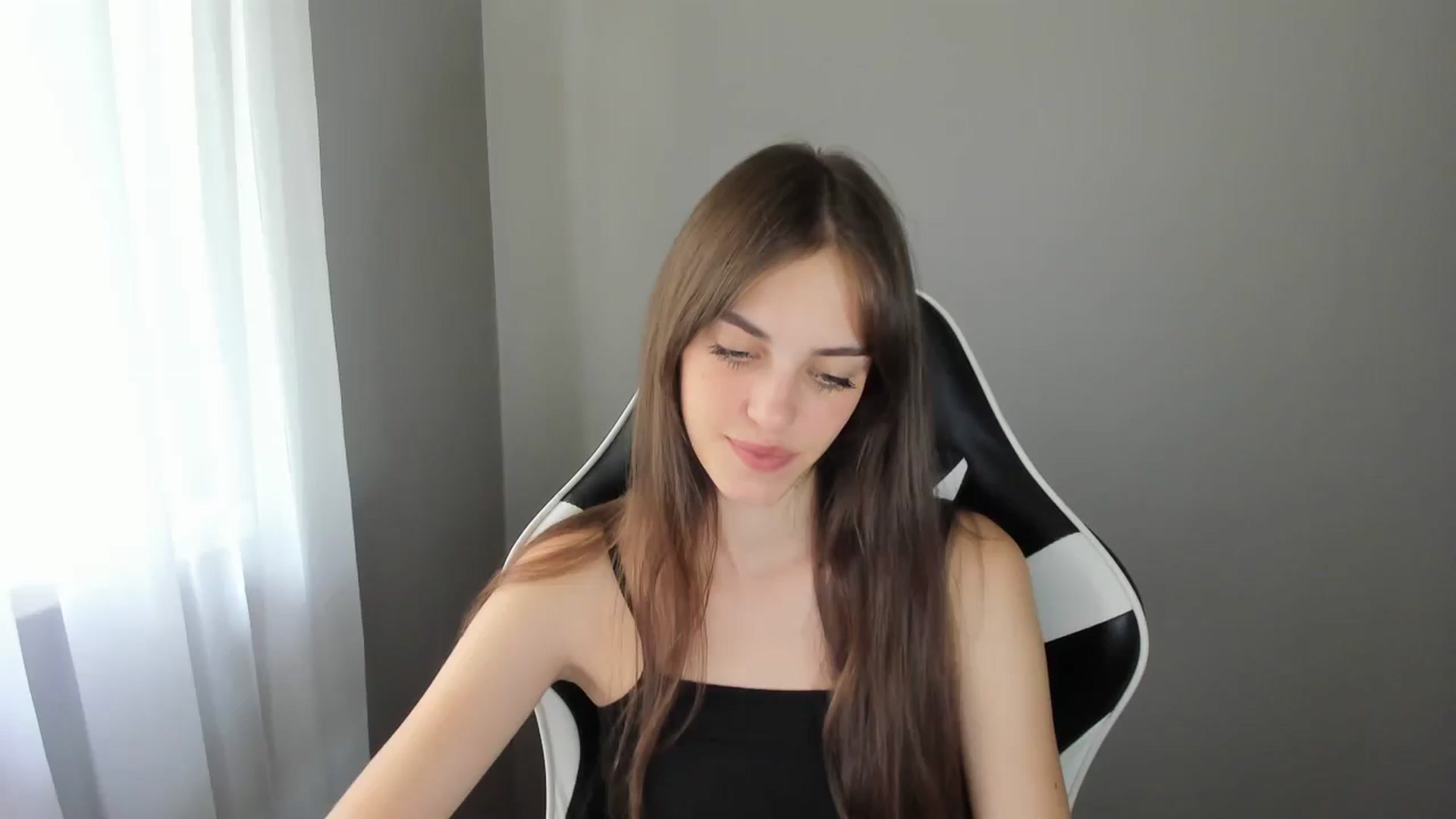Gallery image thumbnail from Dashamoxy's myfreecams stream on, 07/18/2025, 12:31 image 3 of 20