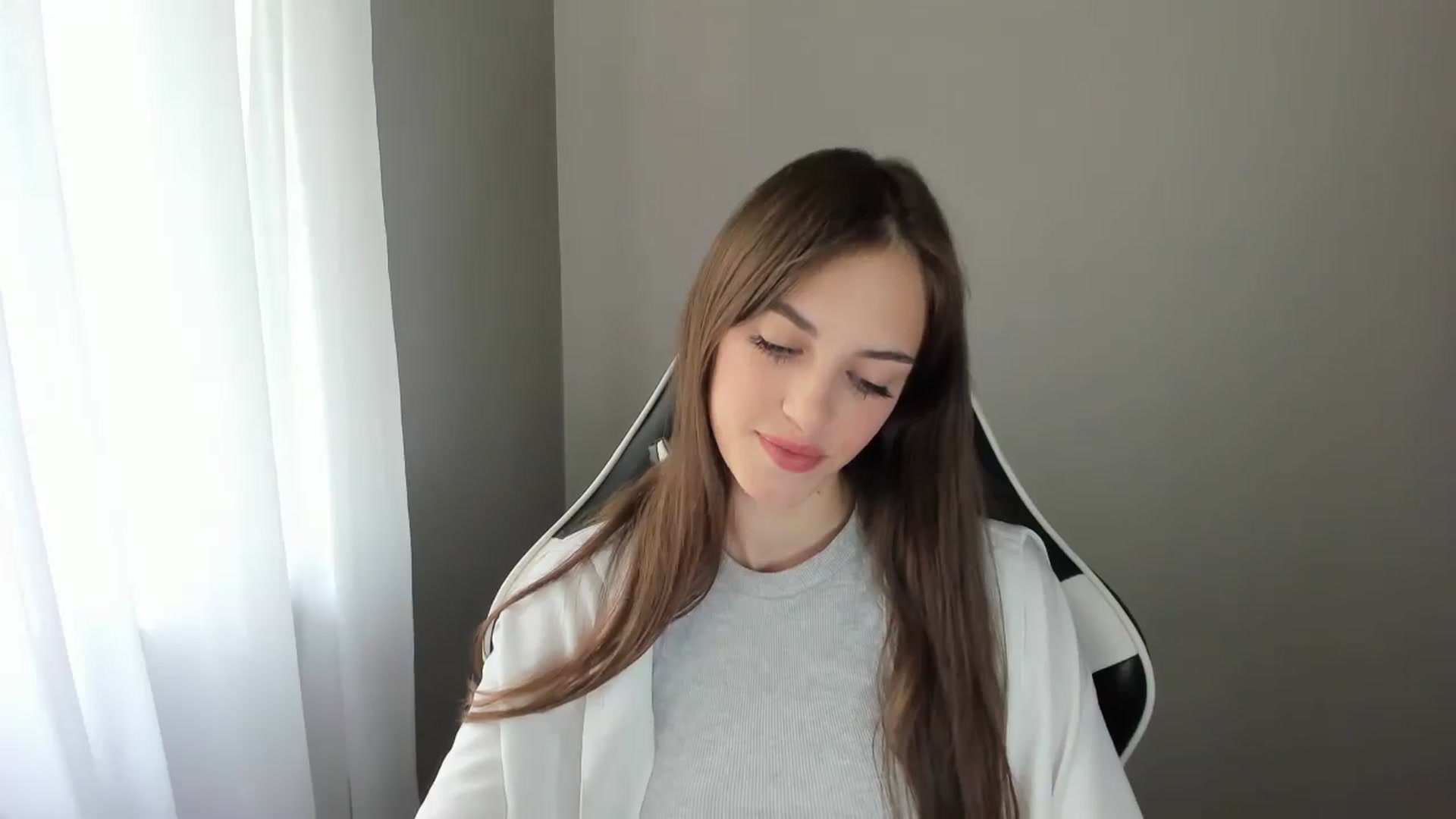 Gallery image thumbnail from Dashamoxy's myfreecams stream on, 07/19/2025, 11:06 image 2 of 20