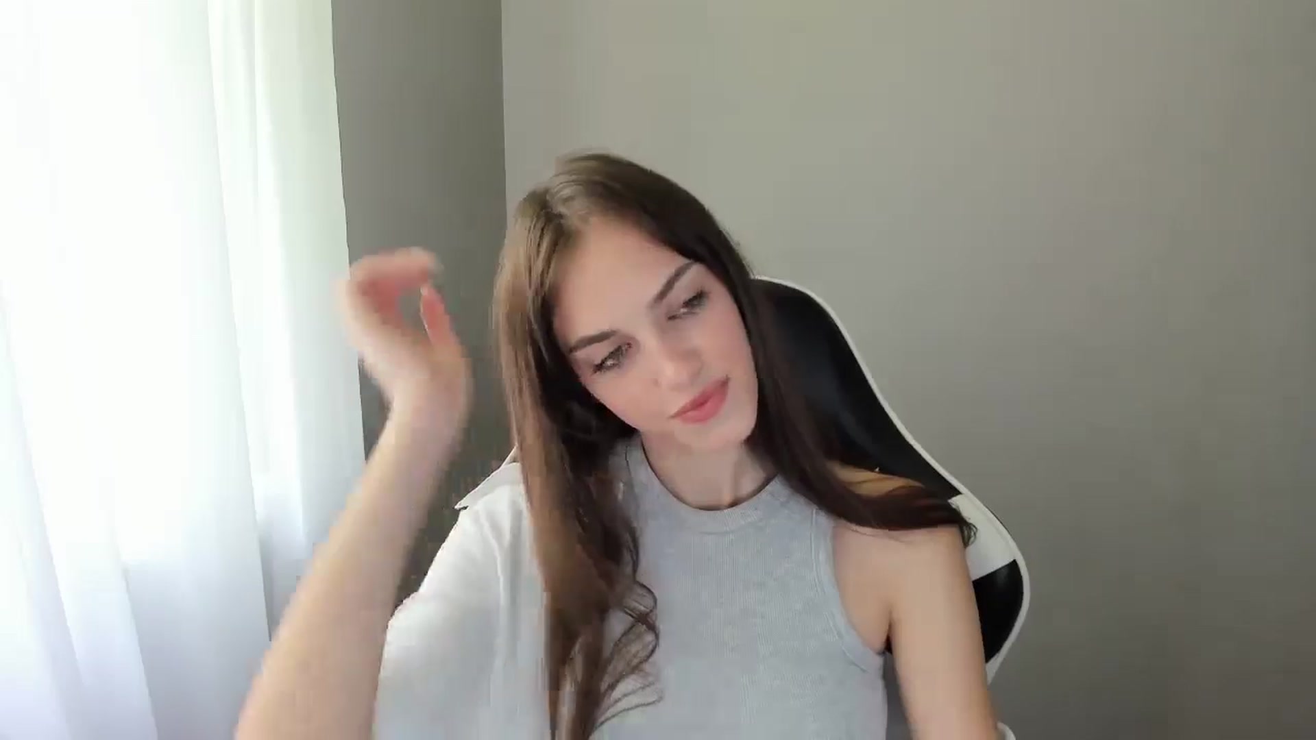 Gallery image thumbnail from Dashamoxy's myfreecams stream on, 07/19/2025, 11:06 image 20 of 20