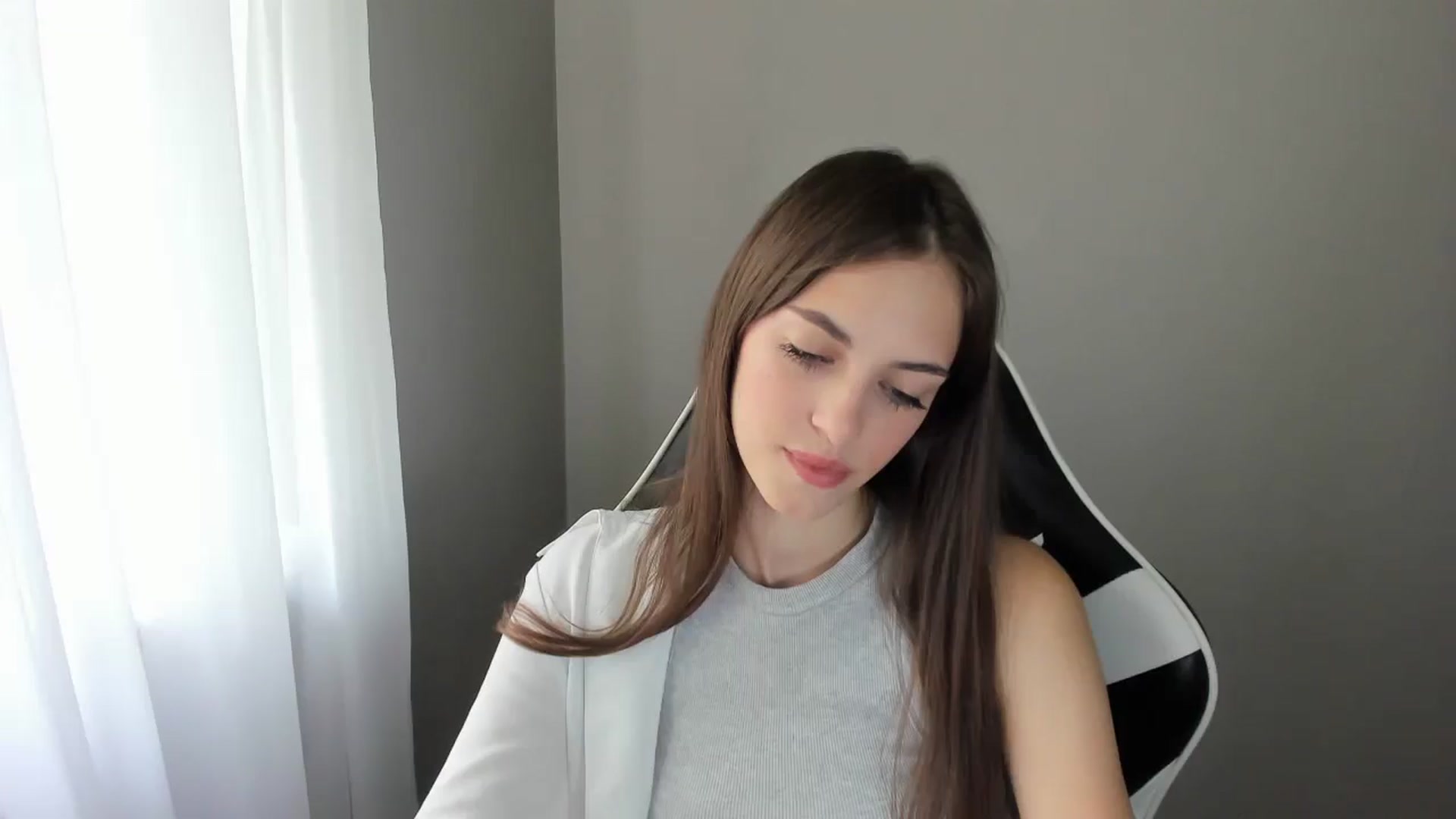 Gallery image thumbnail from Dashamoxy's myfreecams stream on, 07/19/2025, 11:06 image 18 of 20