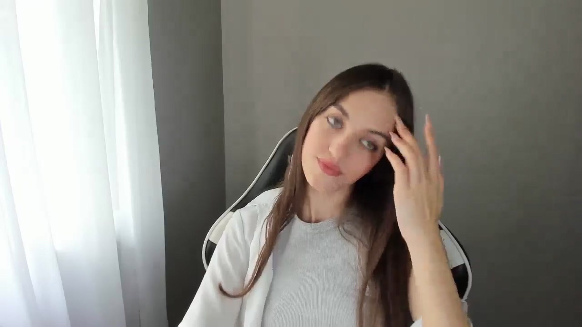 Gallery image thumbnail from Dashamoxy's myfreecams stream on, 07/19/2025, 11:06 image 16 of 20