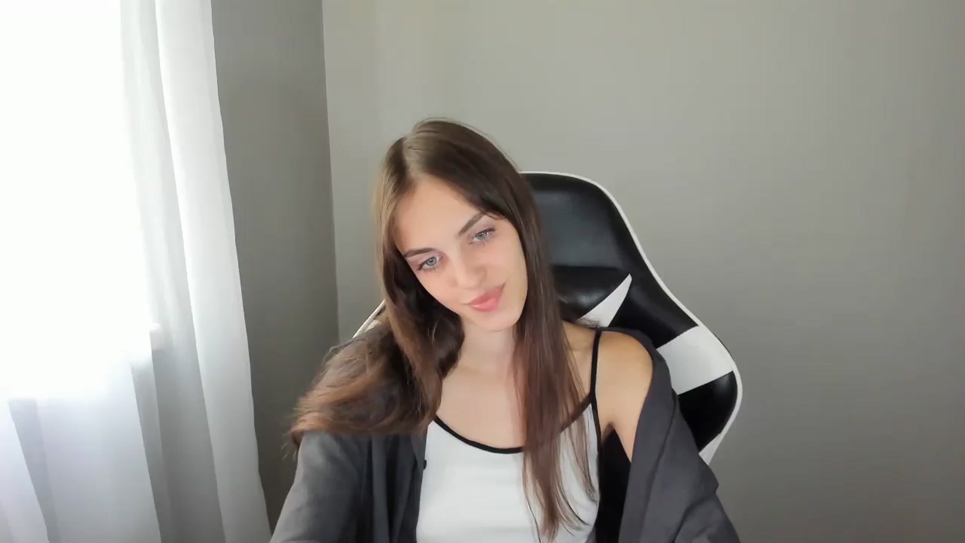 Gallery image thumbnail from Dashamoxy's myfreecams stream on, 07/21/2025, 11:24 image 20 of 20