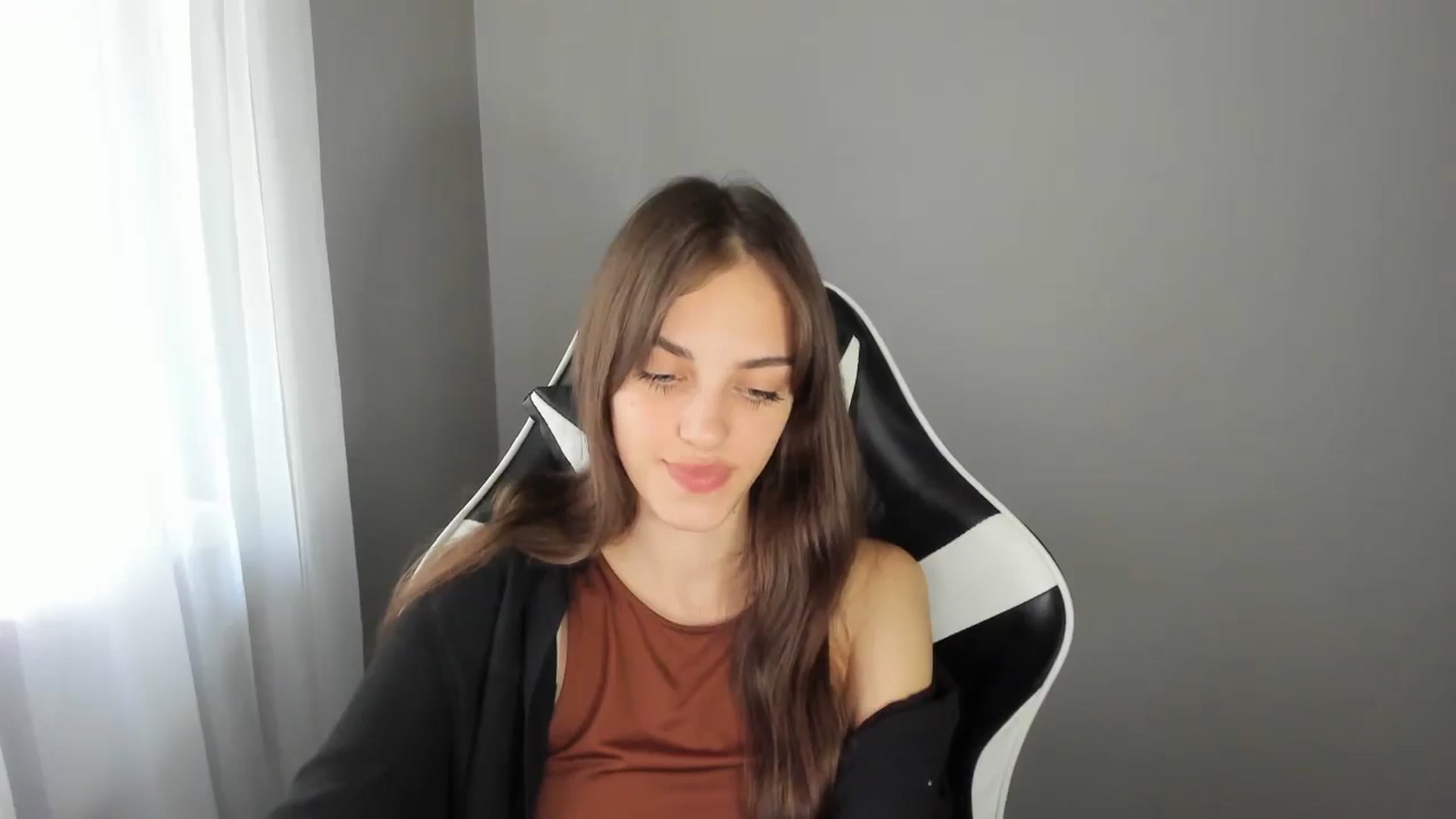 Gallery image thumbnail from Dashamoxy's myfreecams stream on, 07/23/2025, 11:52 image 12 of 20