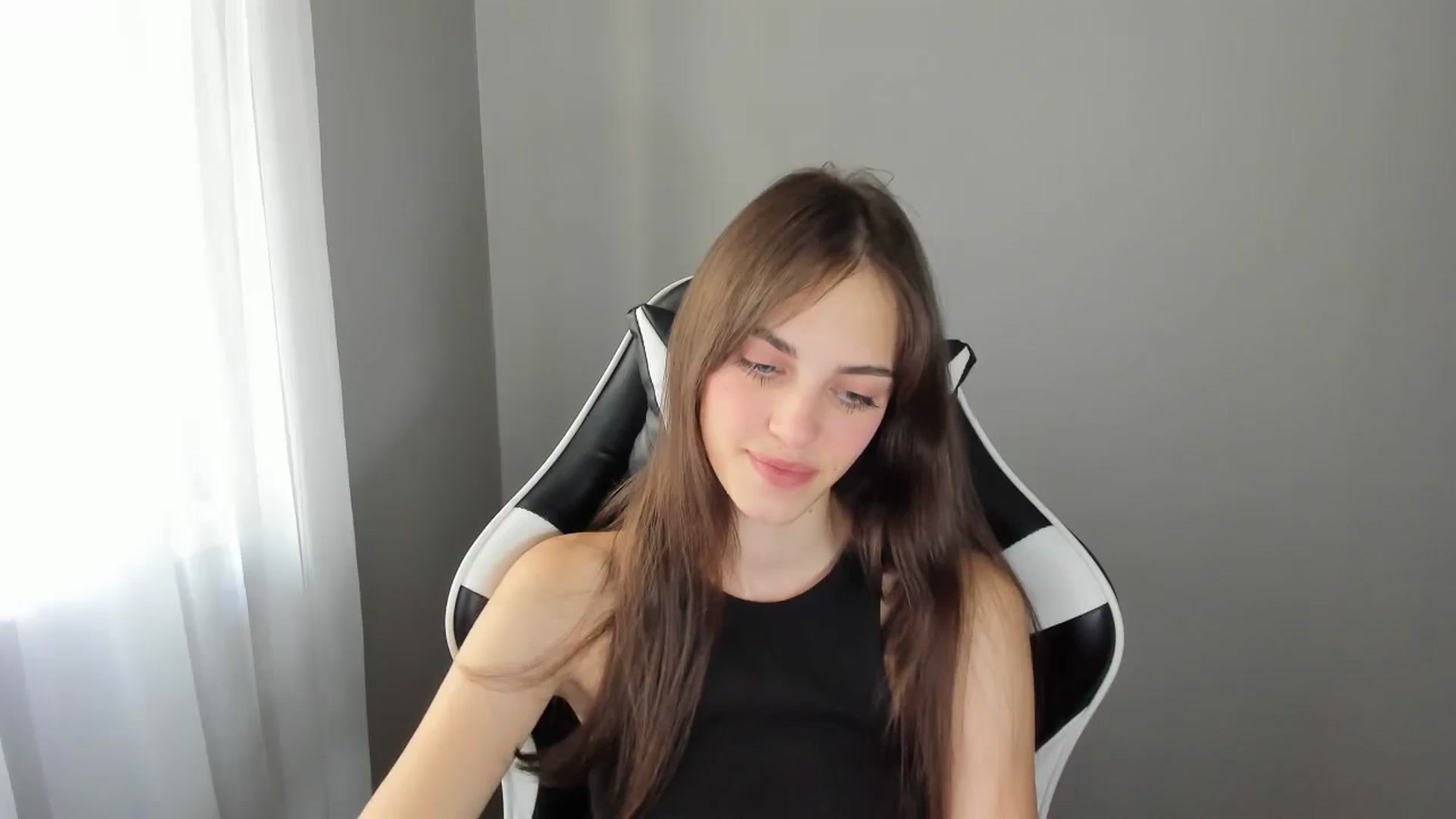 Gallery image thumbnail from Dashamoxy's myfreecams stream on, 07/23/2025, 13:03 image 6 of 20