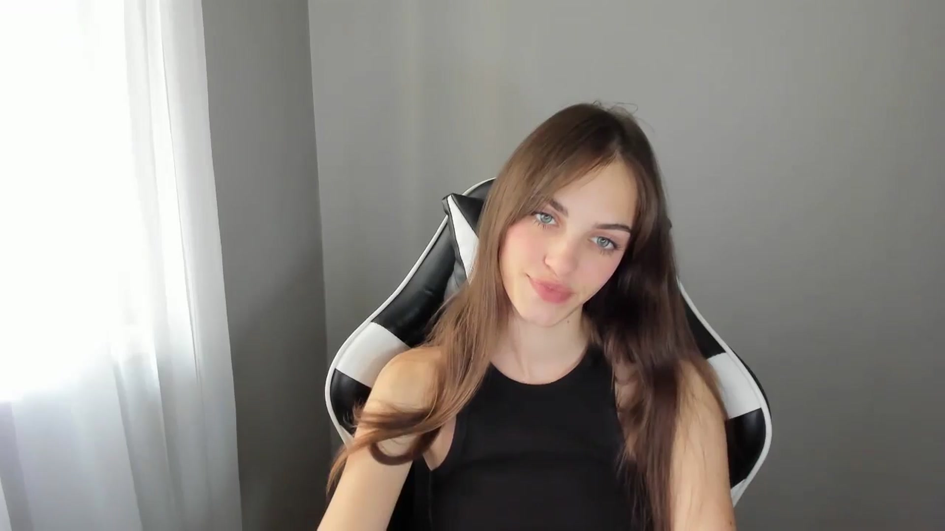 Gallery image thumbnail from Dashamoxy's myfreecams stream on, 07/23/2025, 13:03 image 2 of 20