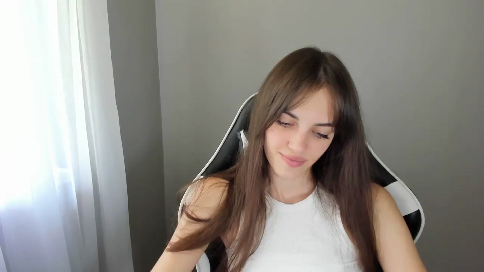 Gallery image thumbnail from Dashamoxy's myfreecams stream on, 07/24/2025, 08:49 image 19 of 20