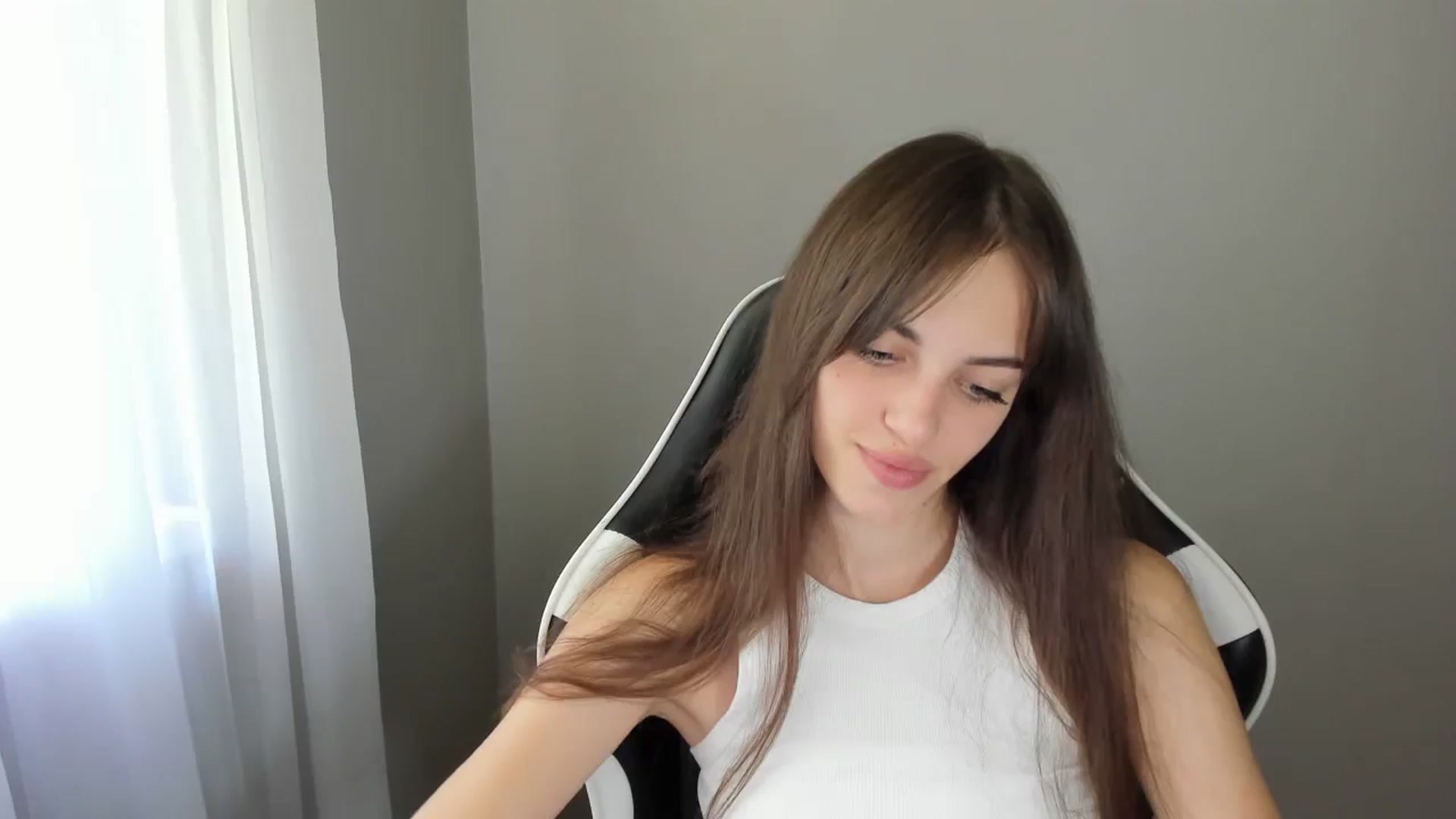 Gallery image thumbnail from Dashamoxy's myfreecams stream on, 07/24/2025, 08:49 image 15 of 20