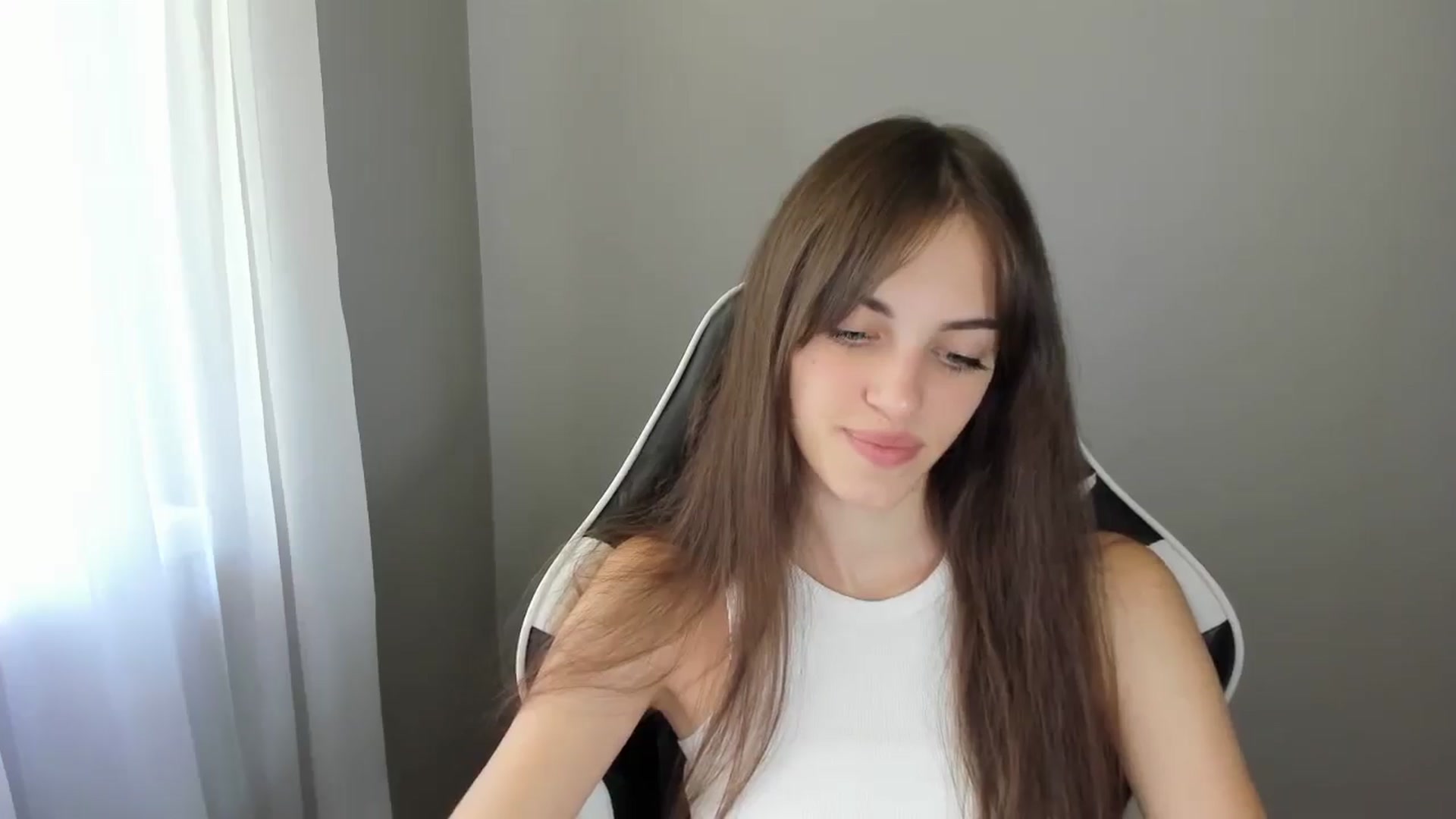 Gallery image thumbnail from Dashamoxy's myfreecams stream on, 07/24/2025, 08:49 image 9 of 20