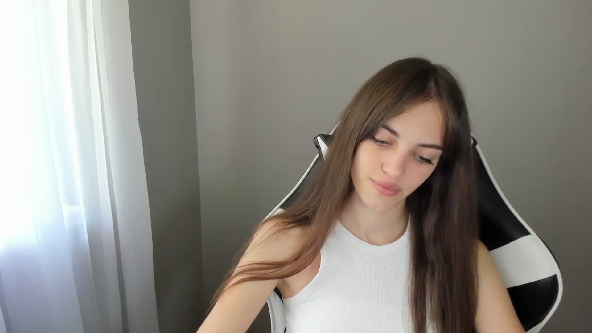 Gallery image thumbnail from Dashamoxy's myfreecams stream on, 07/24/2025, 08:49 image 5 of 20