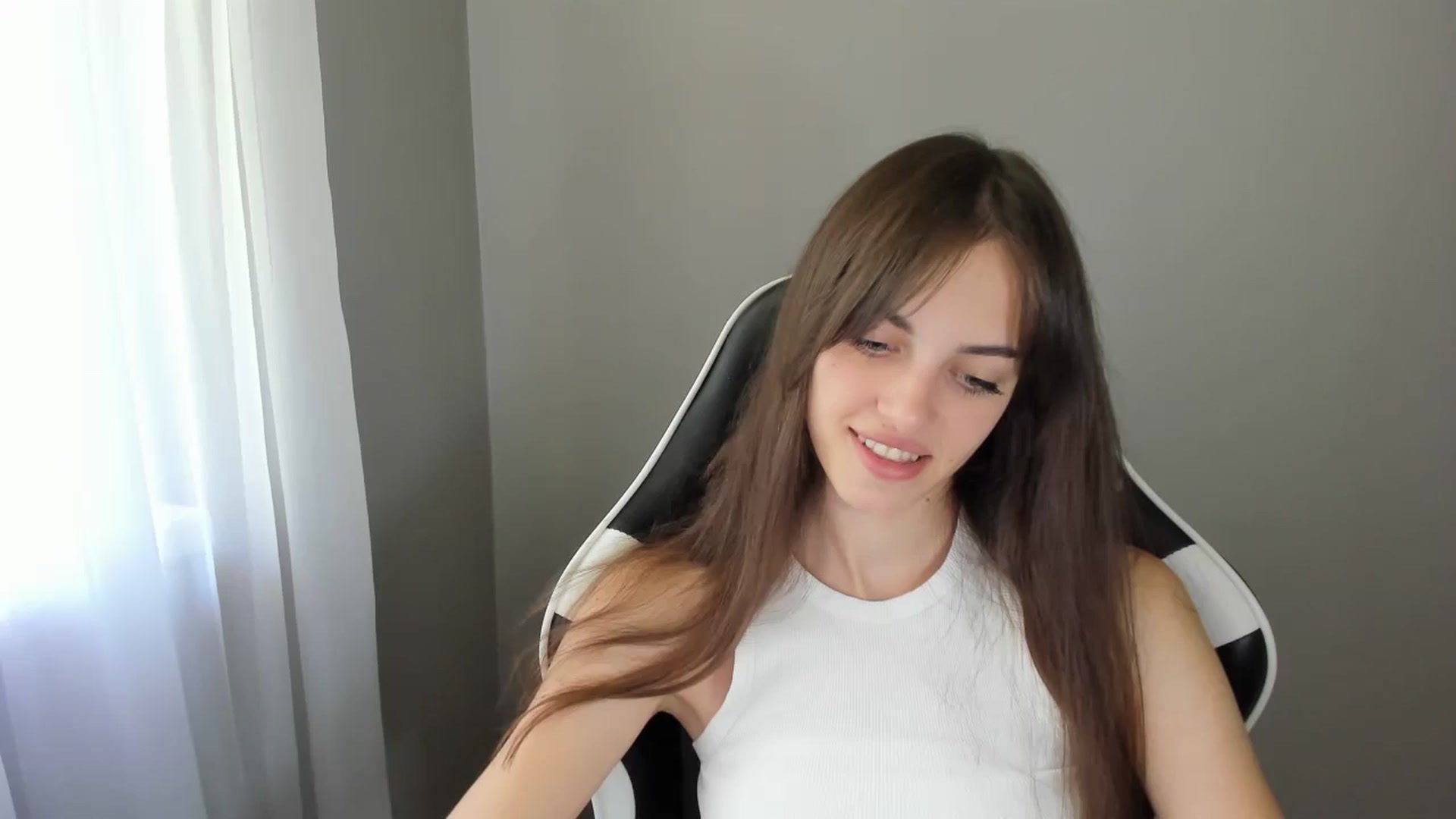Gallery image thumbnail from Dashamoxy's myfreecams stream on, 07/24/2025, 08:49 image 16 of 20