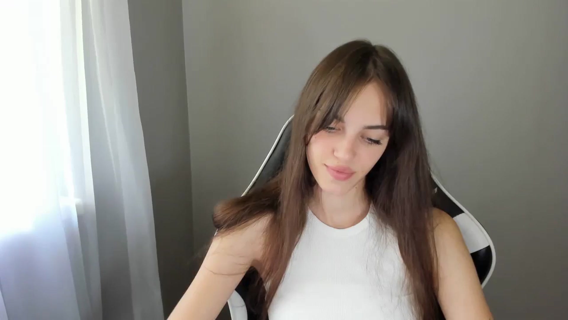 Gallery image thumbnail from Dashamoxy's myfreecams stream on, 07/24/2025, 08:49 image 17 of 20
