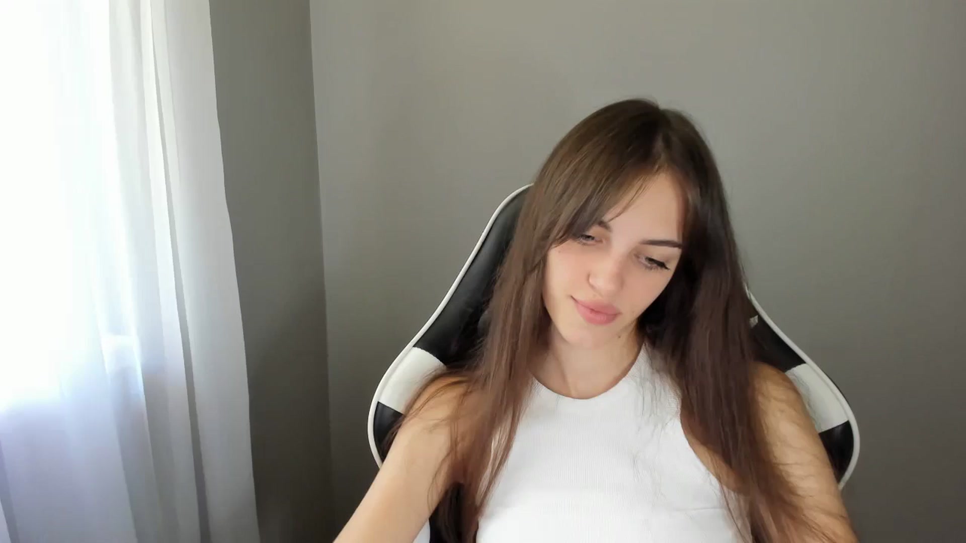 Gallery image thumbnail from Dashamoxy's myfreecams stream on, 07/24/2025, 08:49 image 11 of 20