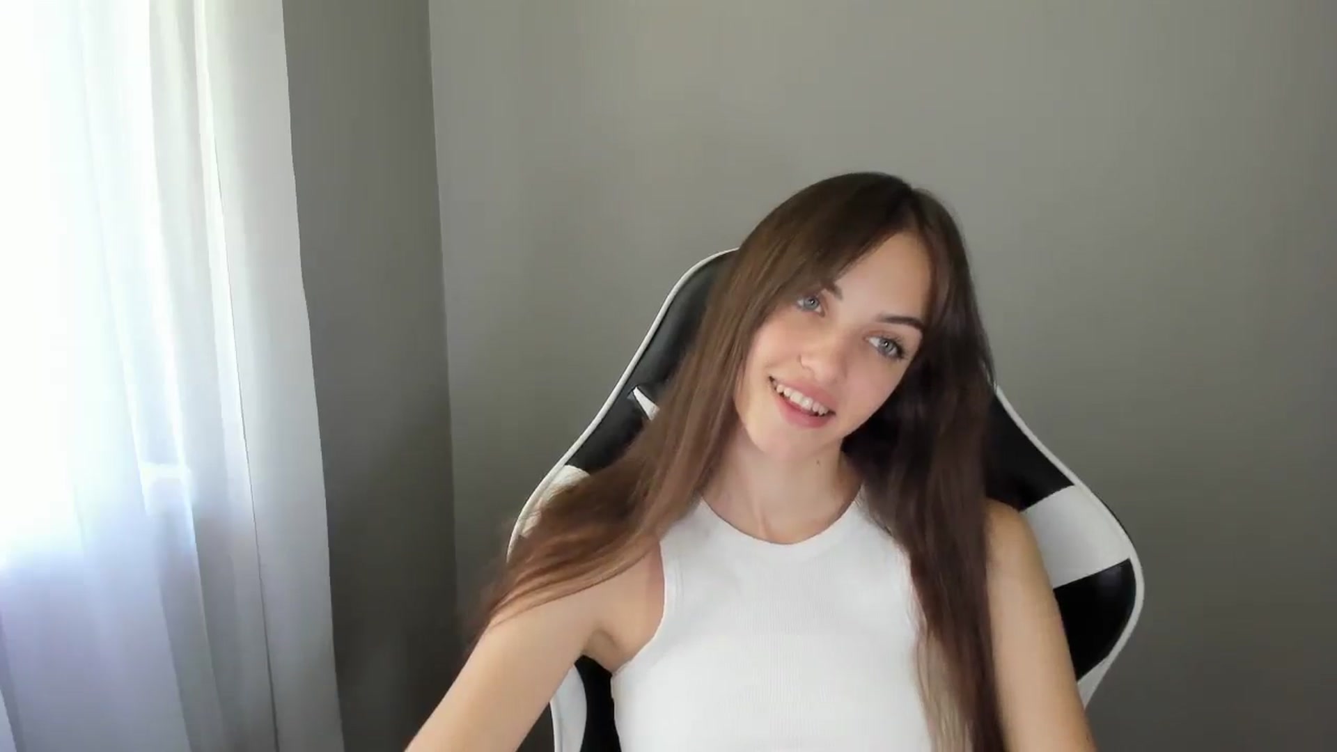 Gallery image thumbnail from Dashamoxy's myfreecams stream on, 07/24/2025, 09:11 image 15 of 20