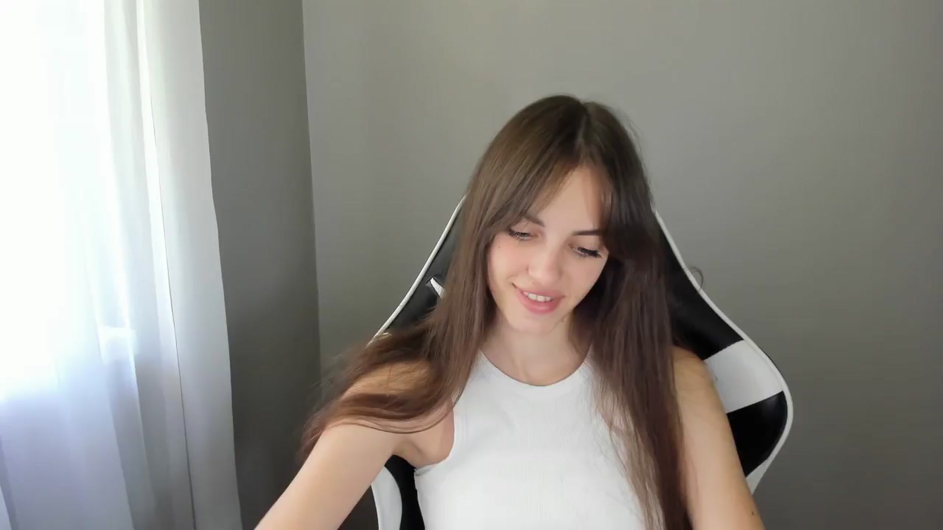 Gallery image thumbnail from Dashamoxy's myfreecams stream on, 07/24/2025, 09:11 image 4 of 20