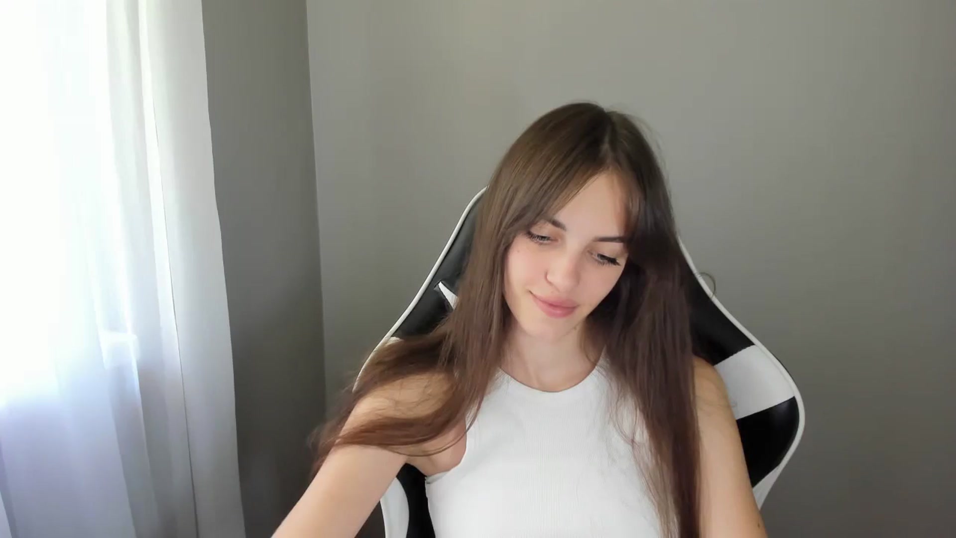 Gallery image thumbnail from Dashamoxy's myfreecams stream on, 07/24/2025, 09:11 image 6 of 20