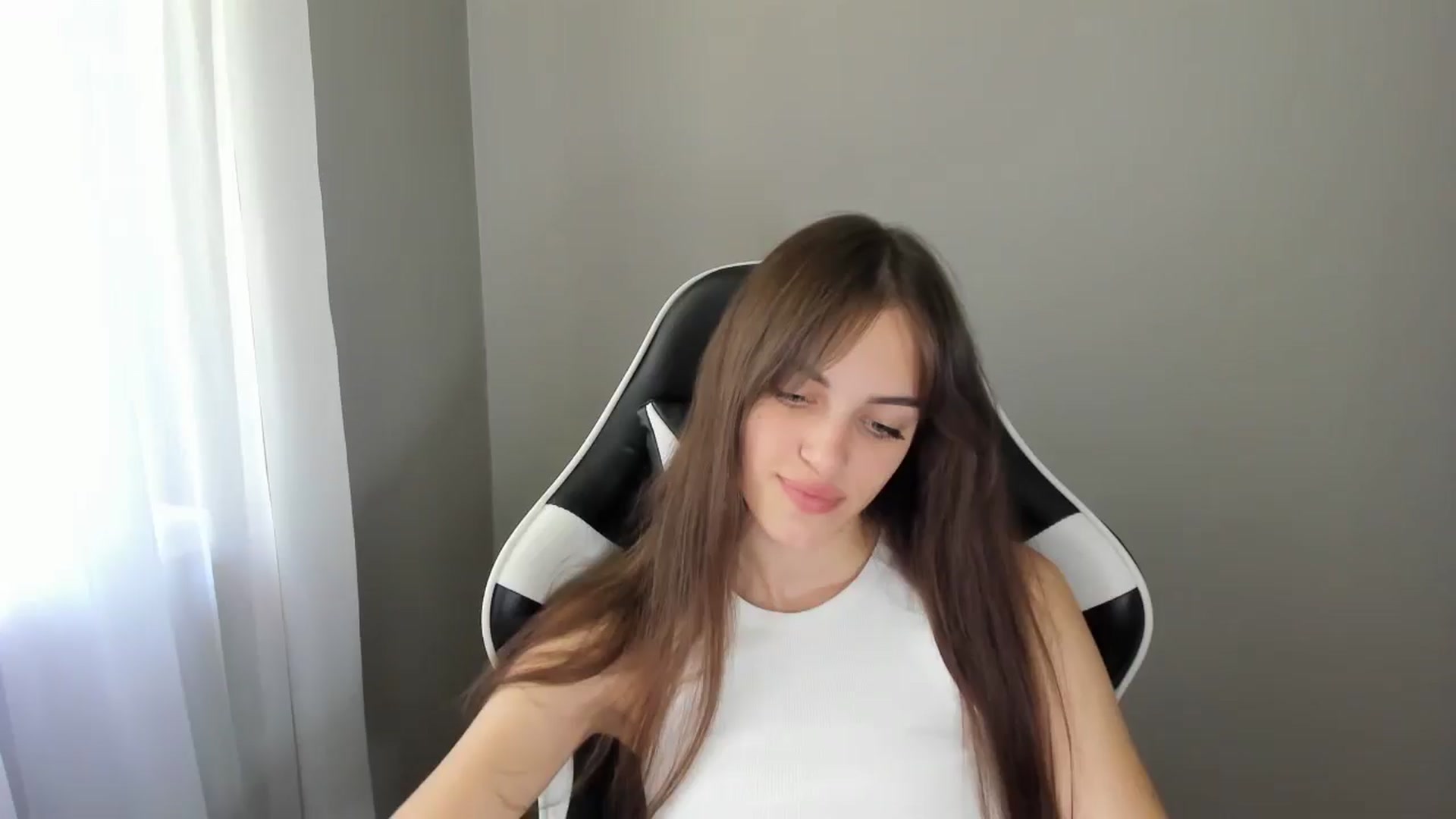 Gallery image thumbnail from Dashamoxy's myfreecams stream on, 07/24/2025, 10:14 image 3 of 20