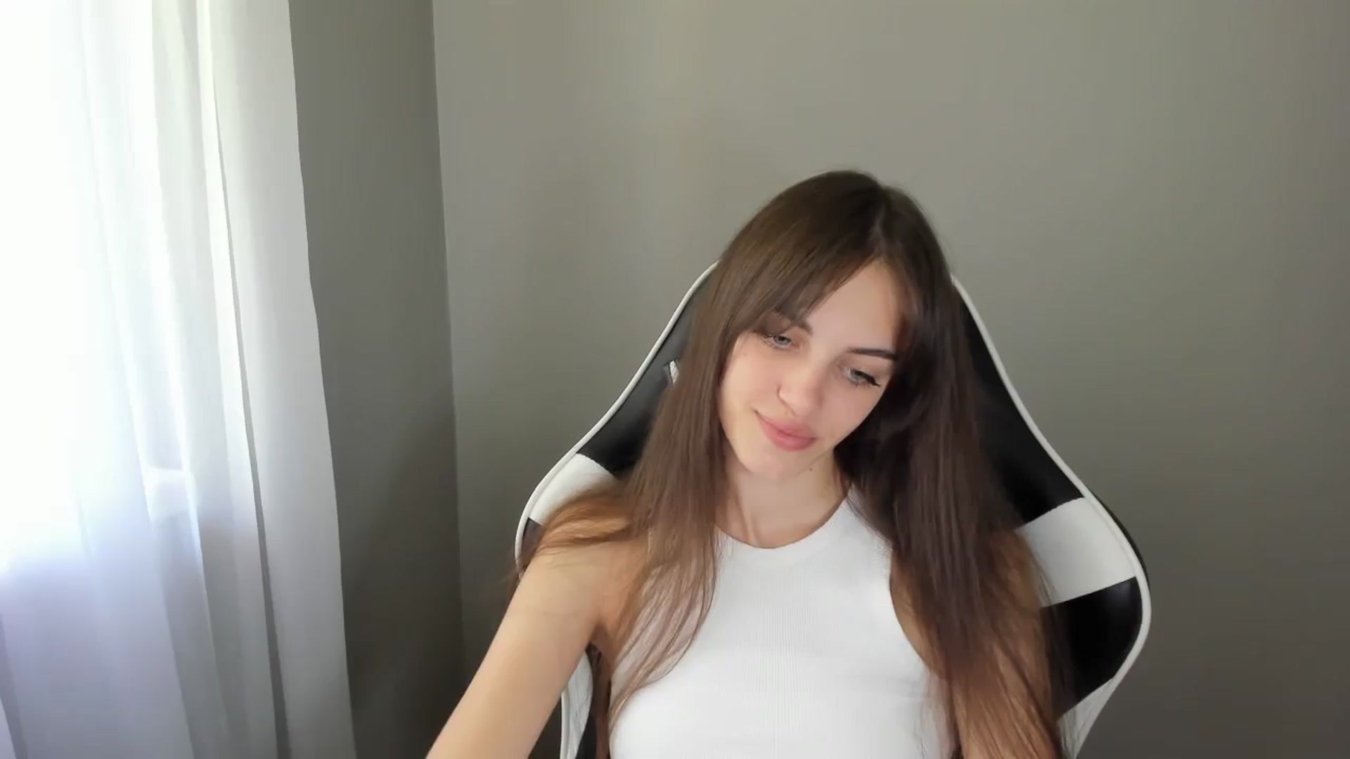 Gallery image thumbnail from Dashamoxy's myfreecams stream on, 07/24/2025, 10:14 image 15 of 20