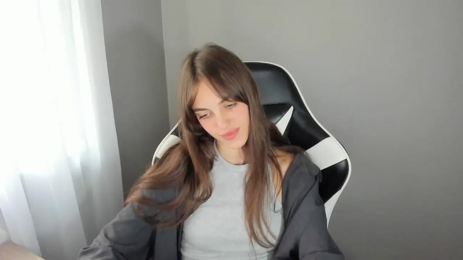 Gallery image thumbnail from Dashamoxy's myfreecams stream on, 07/30/2025, 11:13 image 9 of 20