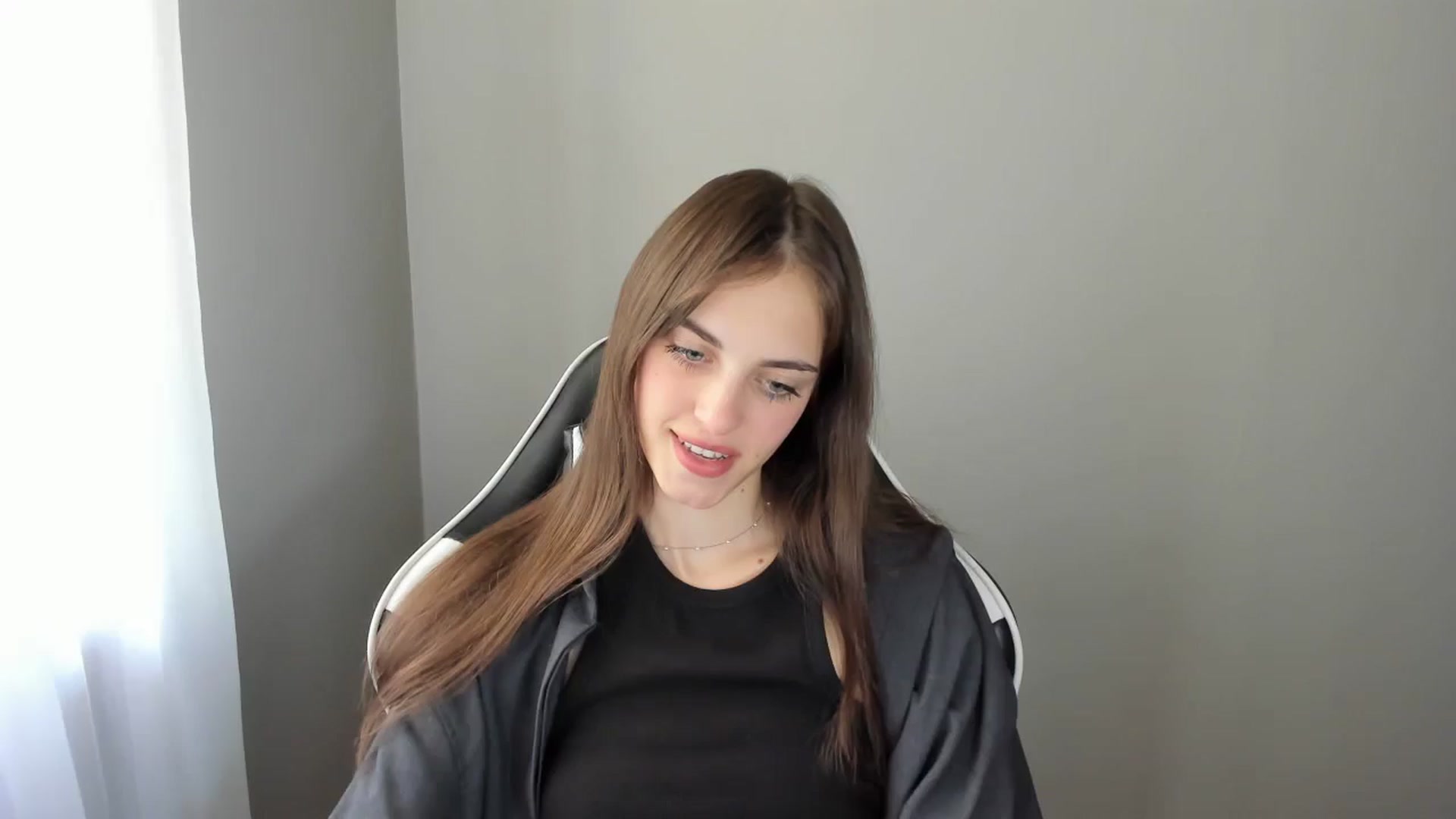 Gallery image thumbnail from Dashamoxy's myfreecams stream on, 08/02/2025, 10:40 image 2 of 20