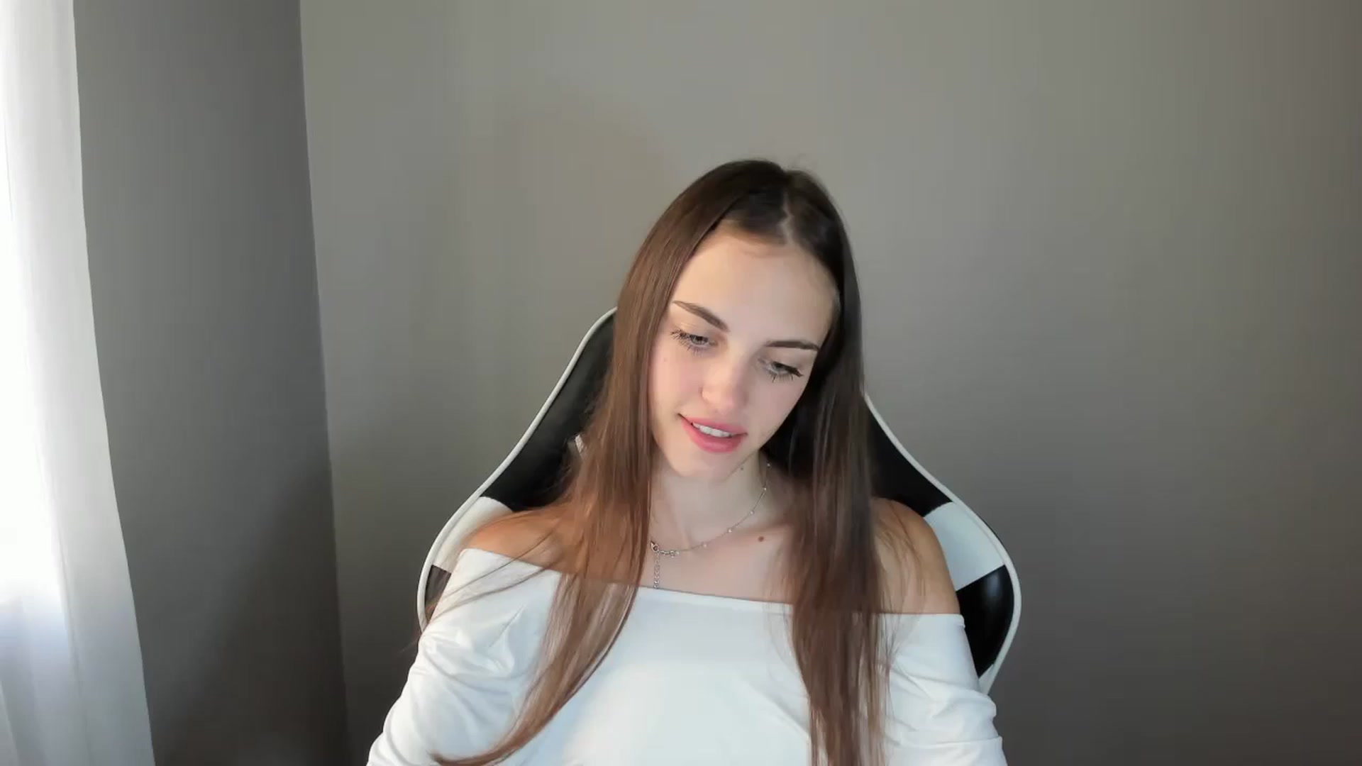 Gallery image thumbnail from Dashamoxy's myfreecams stream on, 08/02/2025, 16:45 image 1 of 20