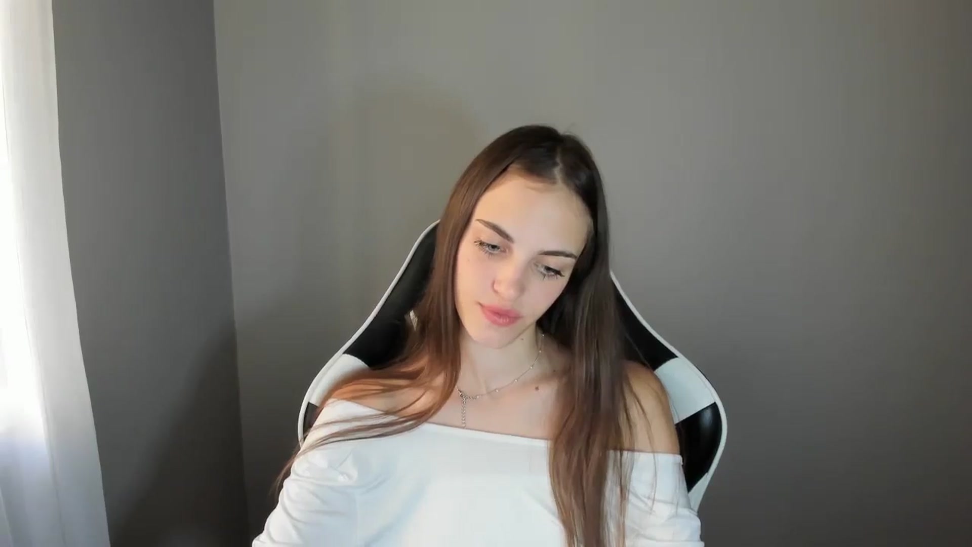 Gallery image thumbnail from Dashamoxy's myfreecams stream on, 08/02/2025, 16:45 image 7 of 20