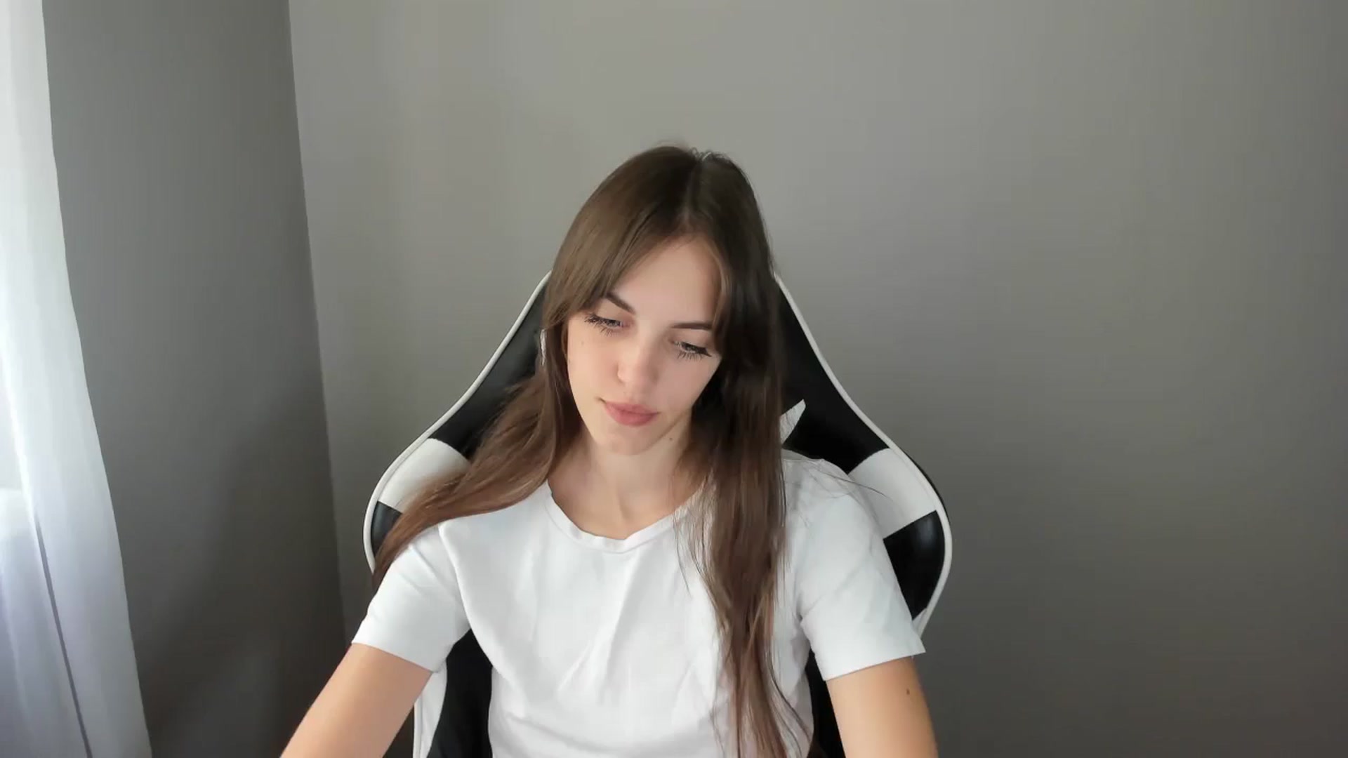 Gallery image thumbnail from Dashamoxy's myfreecams stream on, 08/06/2025, 11:36 image 2 of 20
