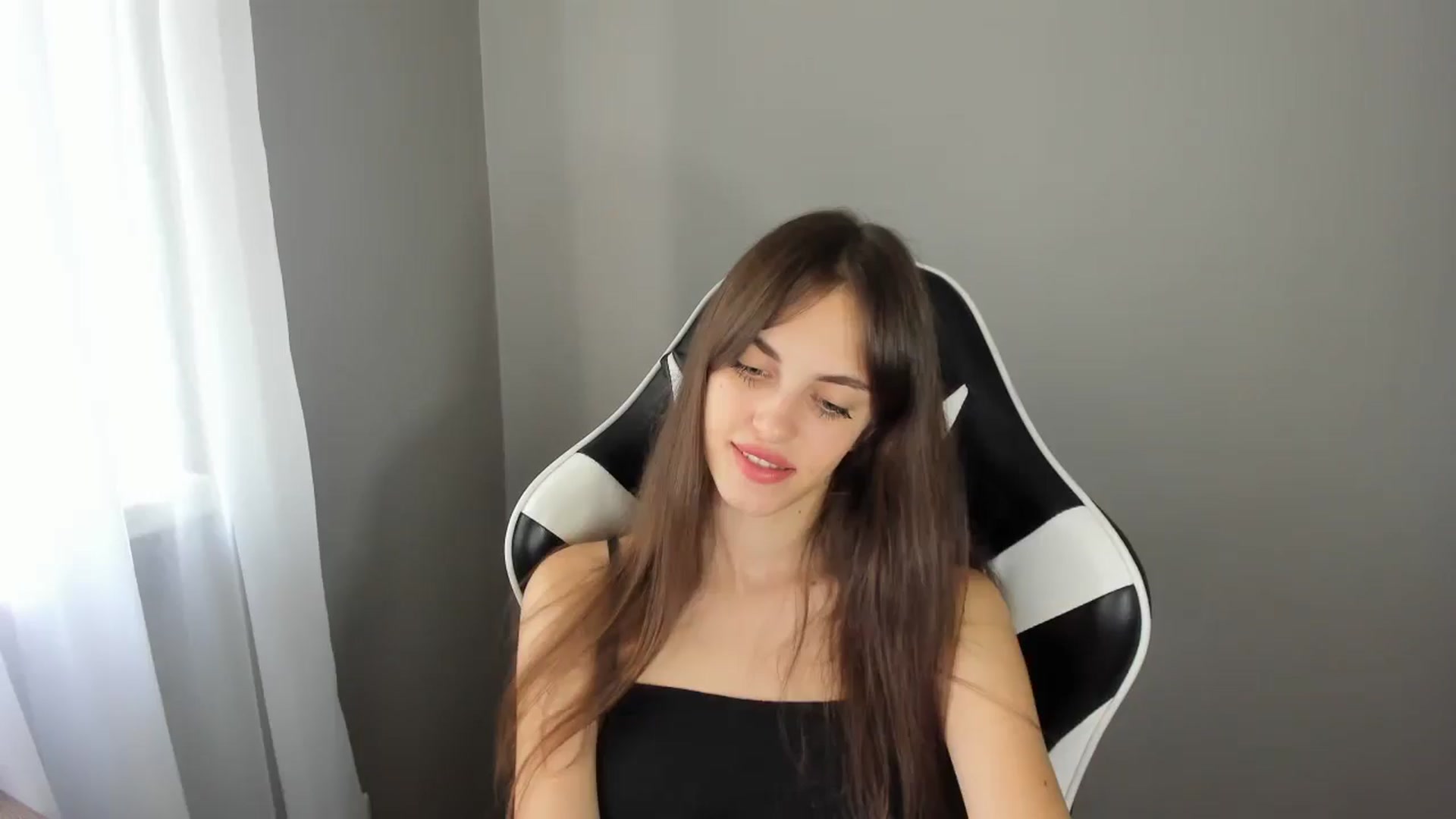 Gallery image thumbnail from Dashamoxy's myfreecams stream on, 08/07/2025, 11:32 image 19 of 20
