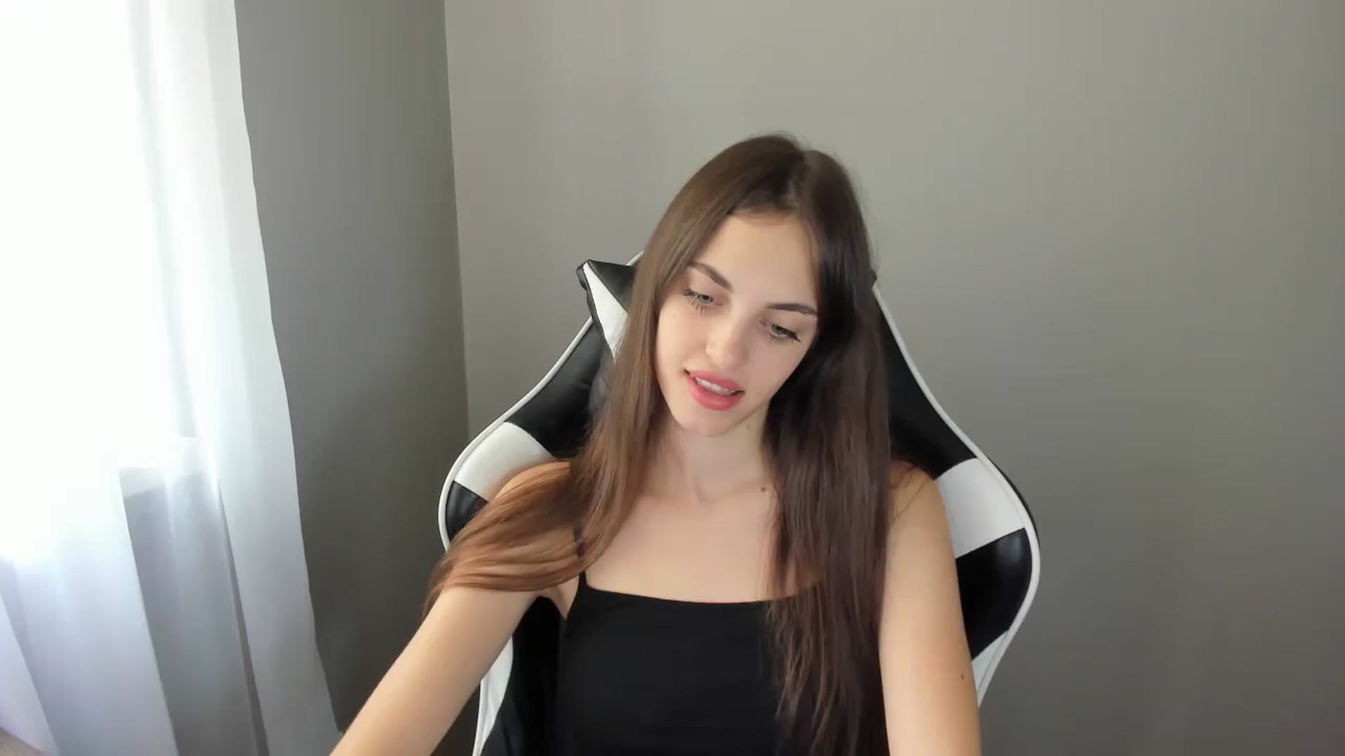 Gallery image thumbnail from Dashamoxy's myfreecams stream on, 08/07/2025, 11:32 image 13 of 20