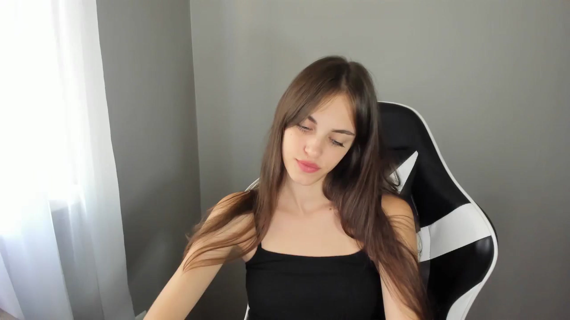 Gallery image thumbnail from Dashamoxy's myfreecams stream on, 08/07/2025, 12:07 image 20 of 20