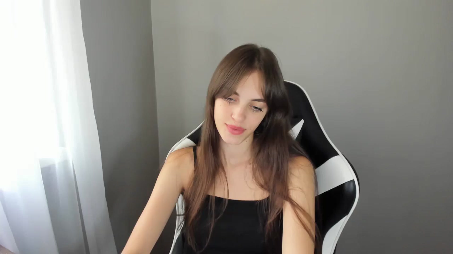 Gallery image thumbnail from Dashamoxy's myfreecams stream on, 08/07/2025, 12:07 image 3 of 20