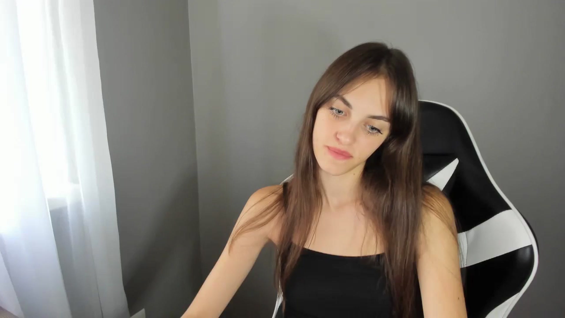 Gallery image thumbnail from Dashamoxy's myfreecams stream on, 08/07/2025, 13:04 image 15 of 20