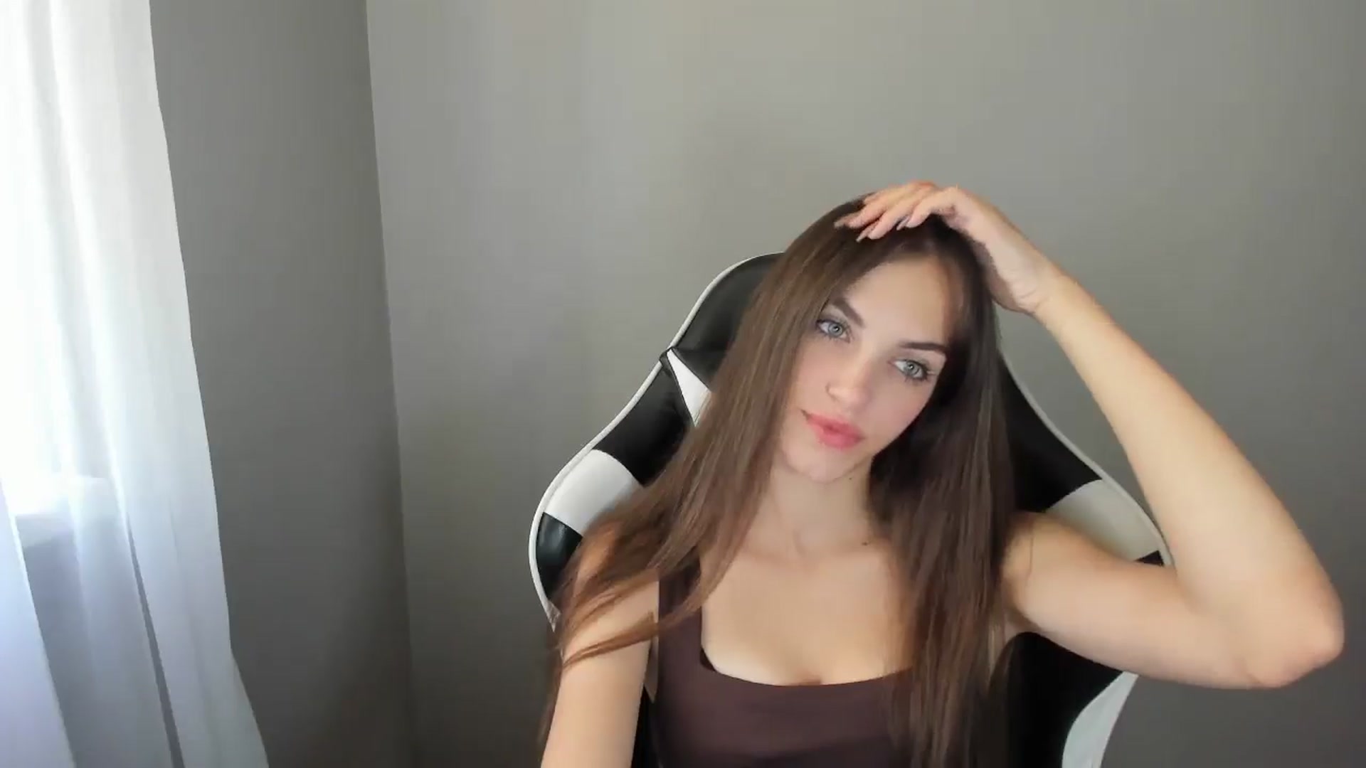 Gallery image thumbnail from Dashamoxy's myfreecams stream on, 08/09/2025, 10:54 image 19 of 20