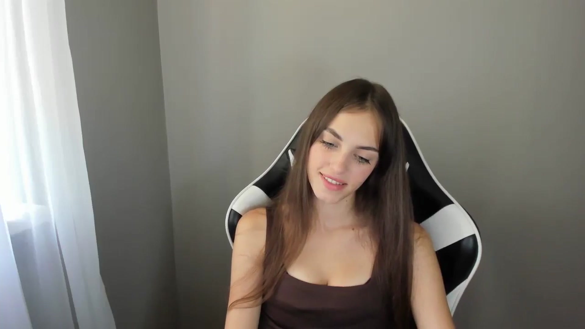 Gallery image thumbnail from Dashamoxy's myfreecams stream on, 08/09/2025, 11:31 image 4 of 20