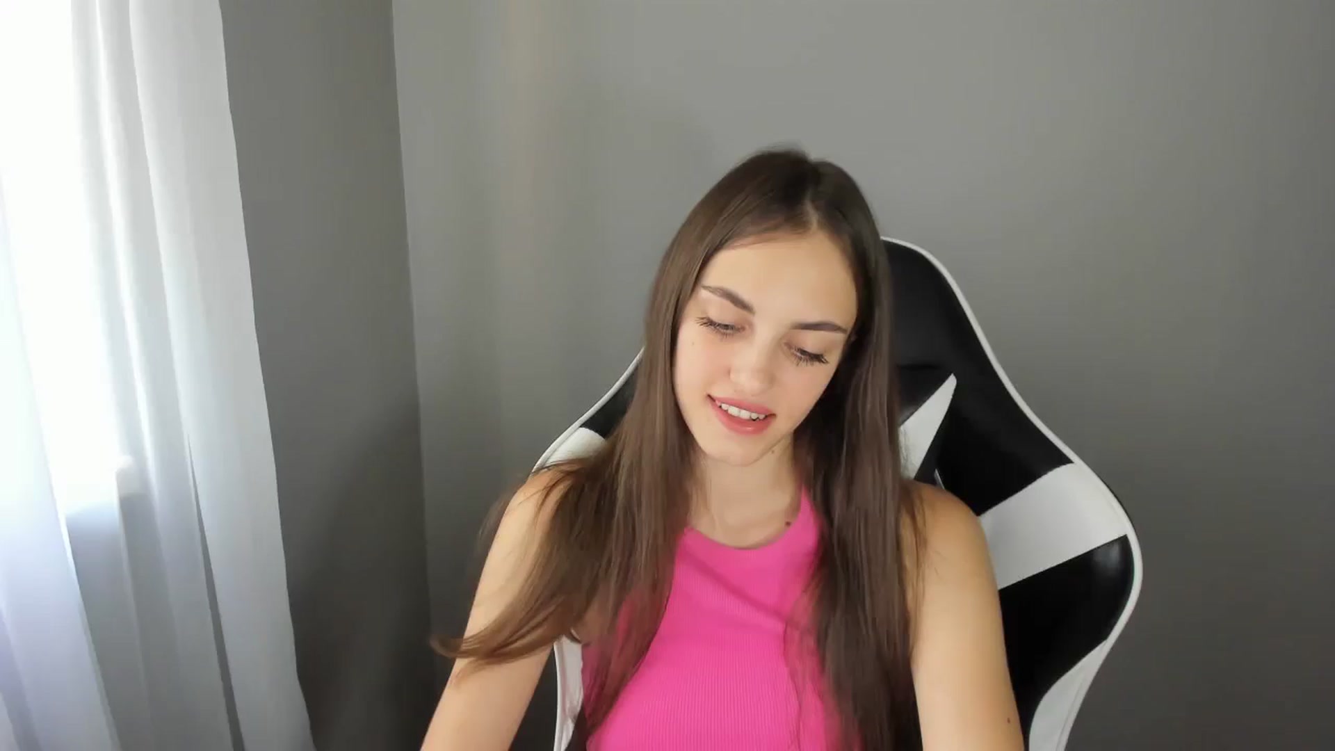 Gallery image thumbnail from Dashamoxy's myfreecams stream on, 08/10/2025, 10:56 image 17 of 20