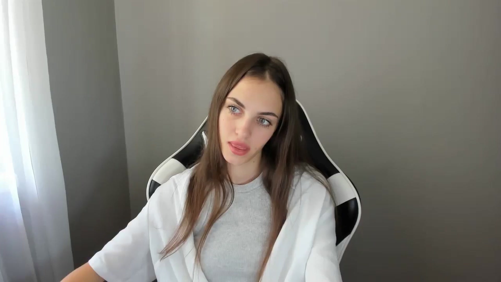 Gallery image thumbnail from Dashamoxy's myfreecams stream on, 08/12/2025, 11:38 image 2 of 20