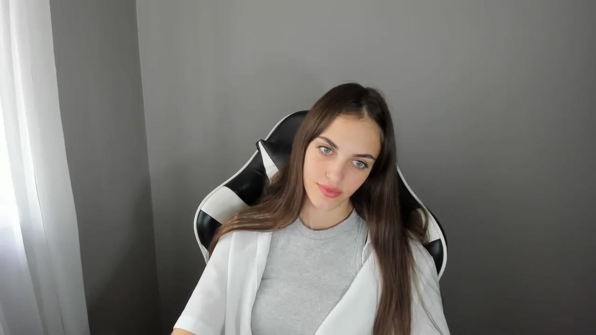Gallery image thumbnail from Dashamoxy's myfreecams stream on, 08/12/2025, 11:38 image 5 of 20
