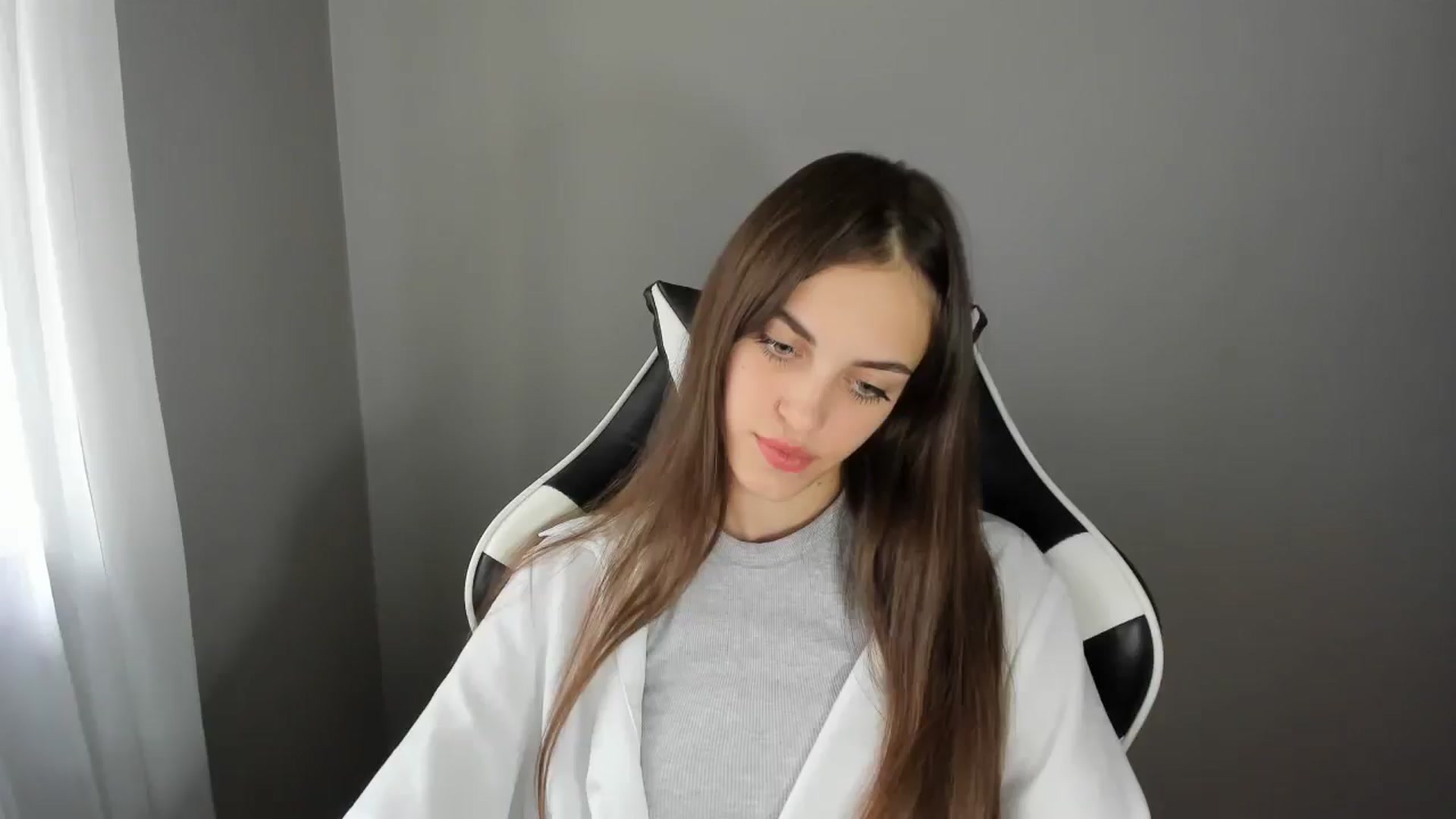 Gallery image thumbnail from Dashamoxy's myfreecams stream on, 08/12/2025, 11:38 image 13 of 20