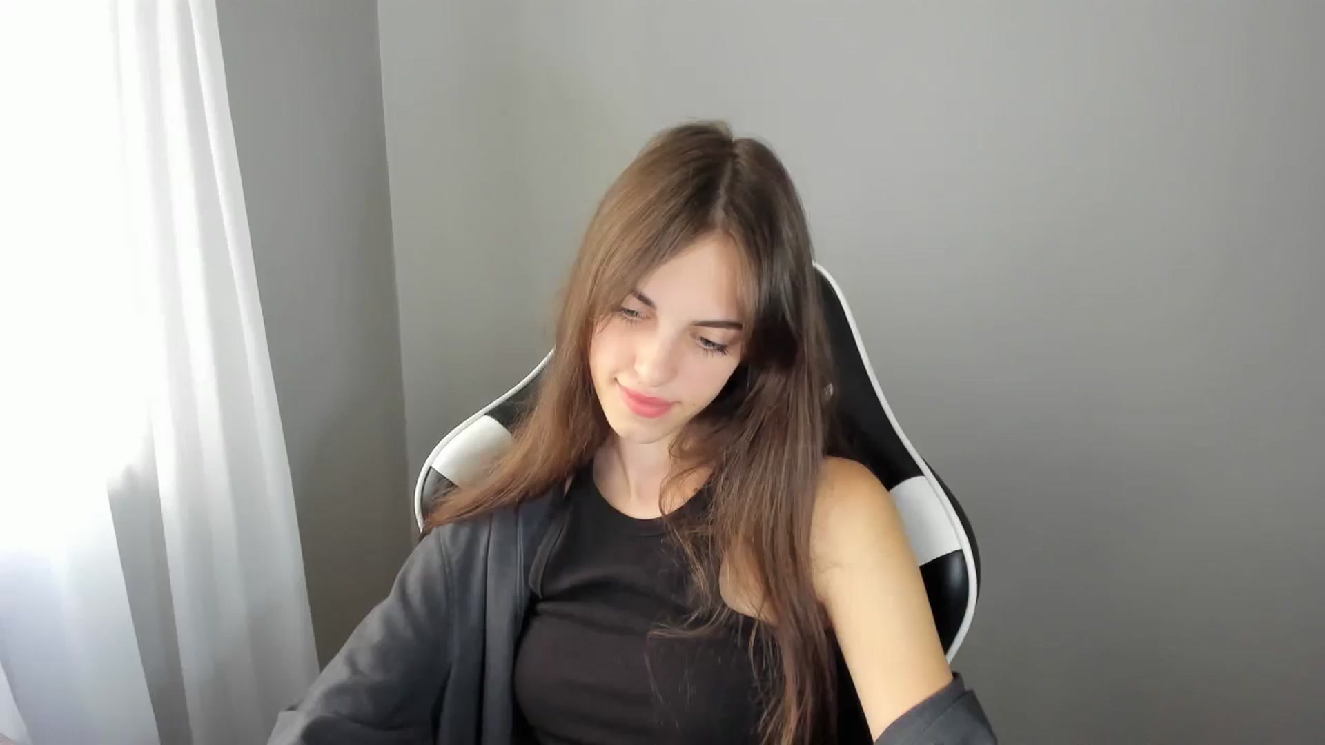 Gallery image thumbnail from Dashamoxy's myfreecams stream on, 08/13/2025, 13:06 image 14 of 20