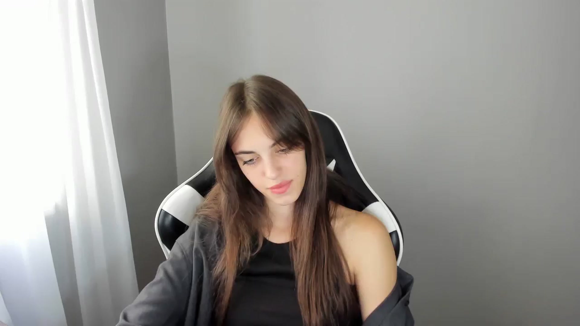 Gallery image thumbnail from Dashamoxy's myfreecams stream on, 08/13/2025, 13:06 image 6 of 20