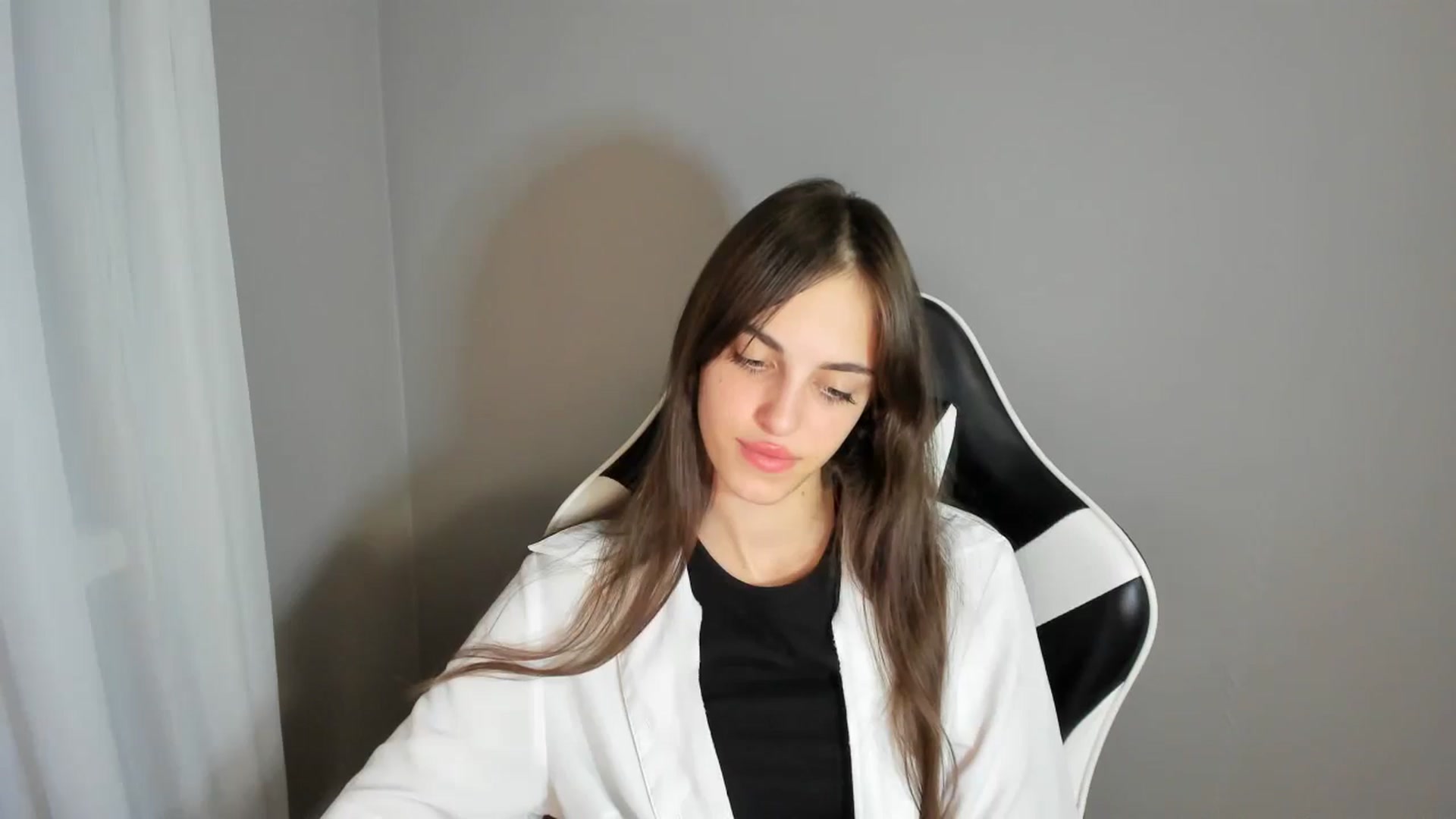 Gallery image thumbnail from Dashamoxy's myfreecams stream on, 08/14/2025, 18:30 image 9 of 20