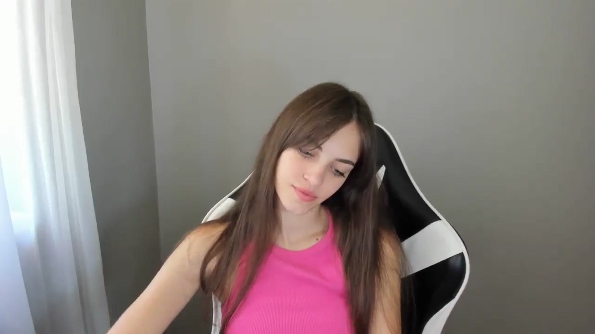 Gallery image thumbnail from Dashamoxy's myfreecams stream on, 08/15/2025, 09:39 image 8 of 20
