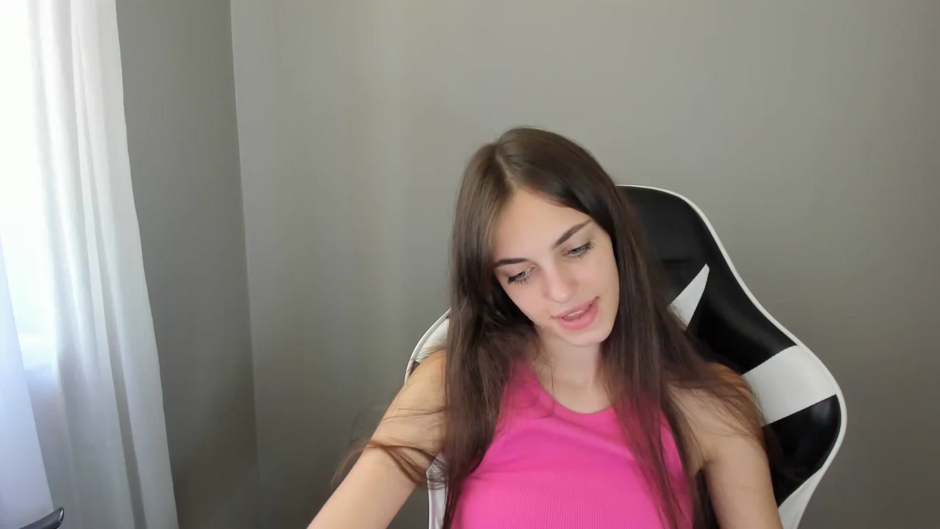 Gallery image thumbnail from Dashamoxy's myfreecams stream on, 08/15/2025, 09:39 image 19 of 20