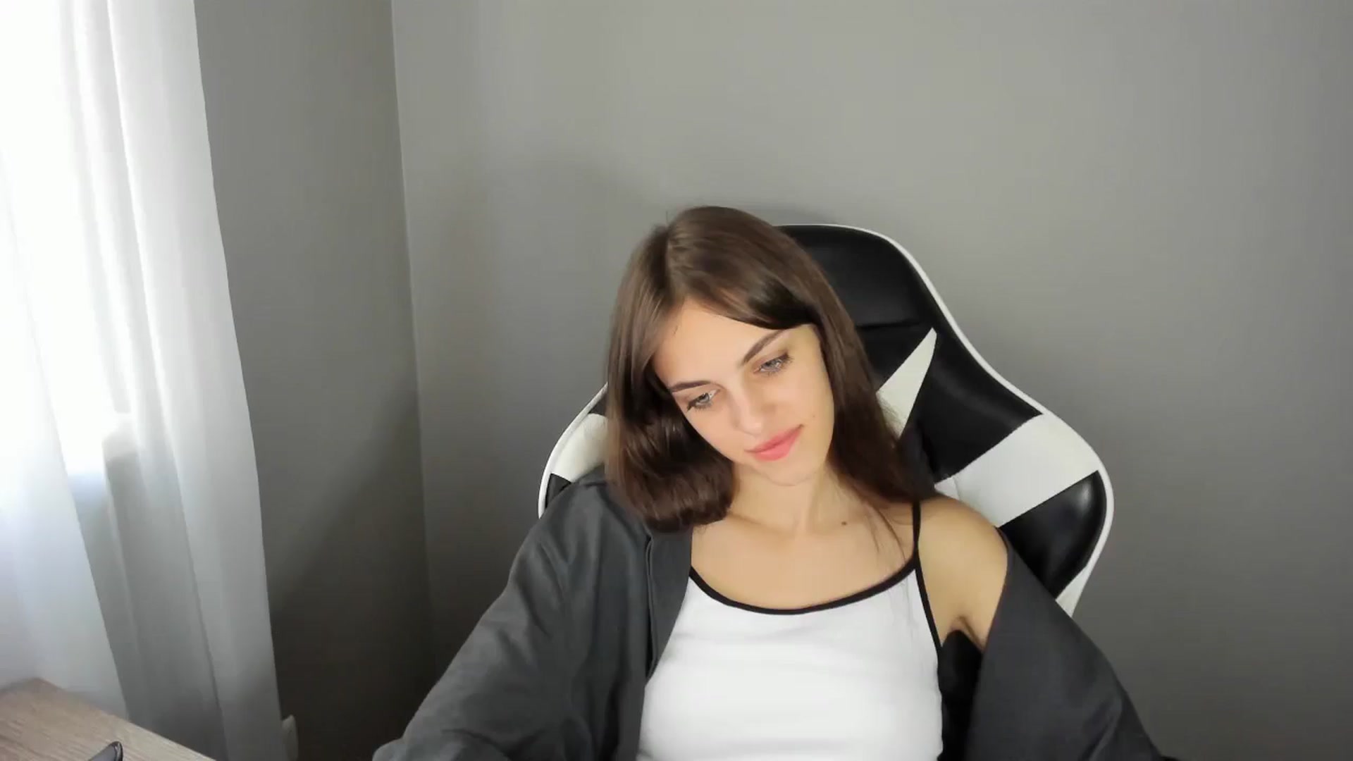 Gallery image thumbnail from Dashamoxy's myfreecams stream on, 08/17/2025, 14:10 image 20 of 20
